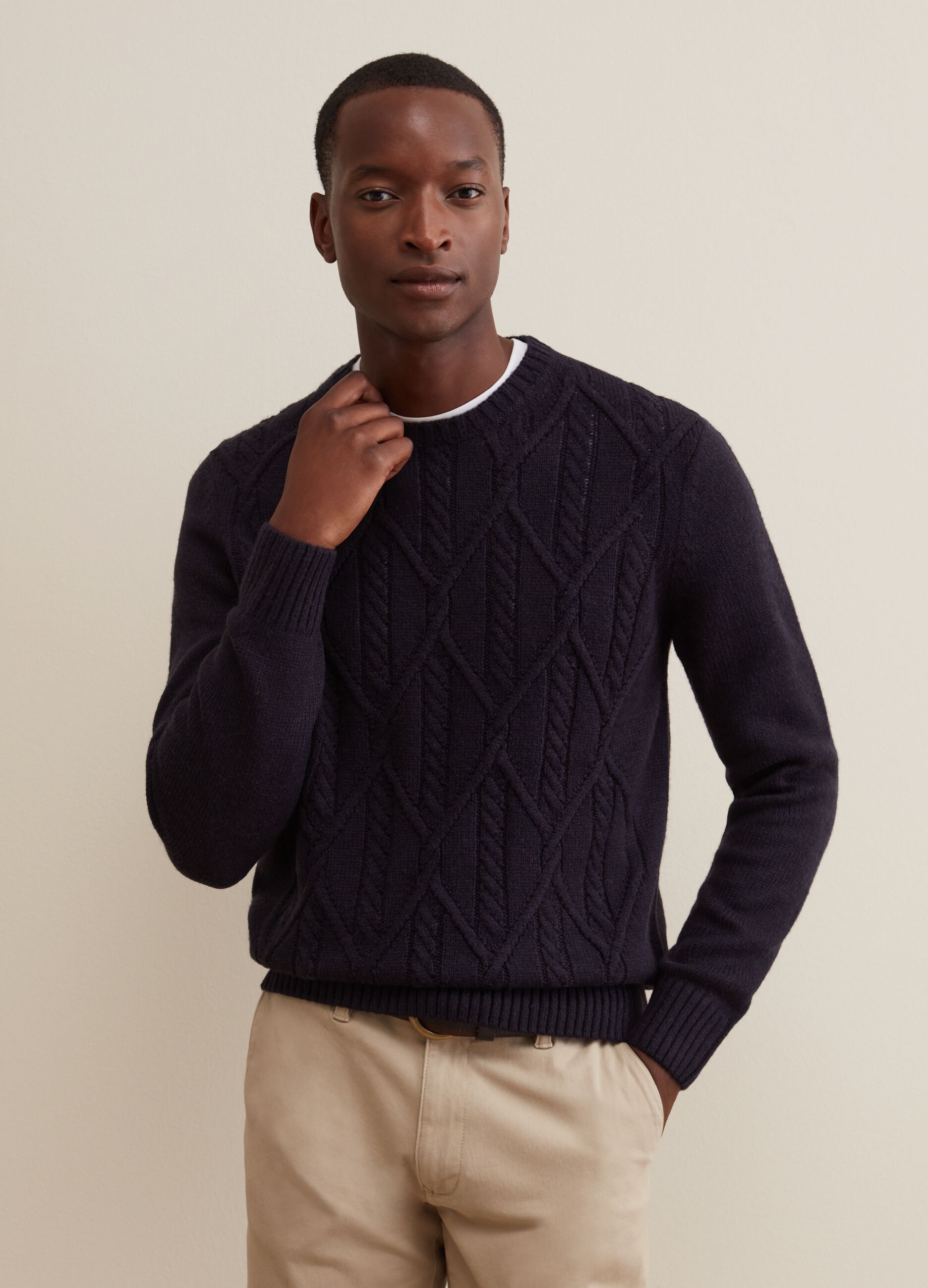 Diamond pullover with cable-knit design