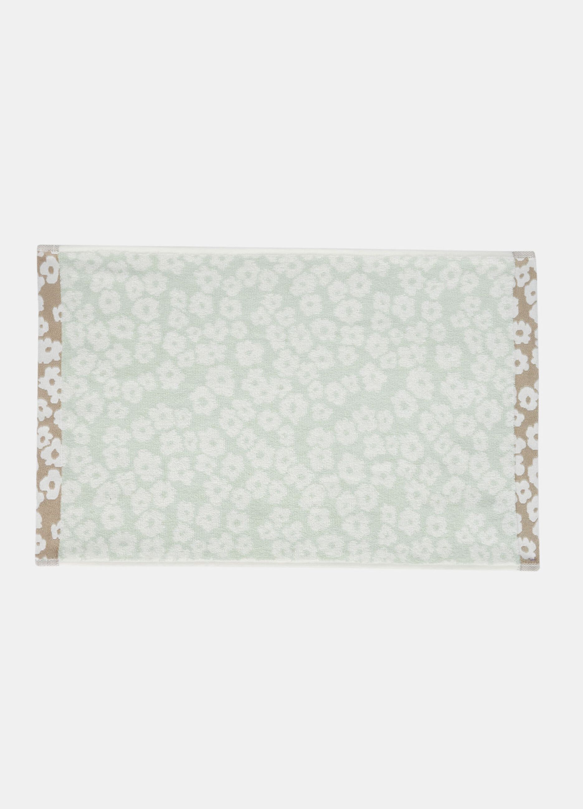 Floral guest towel in cotton