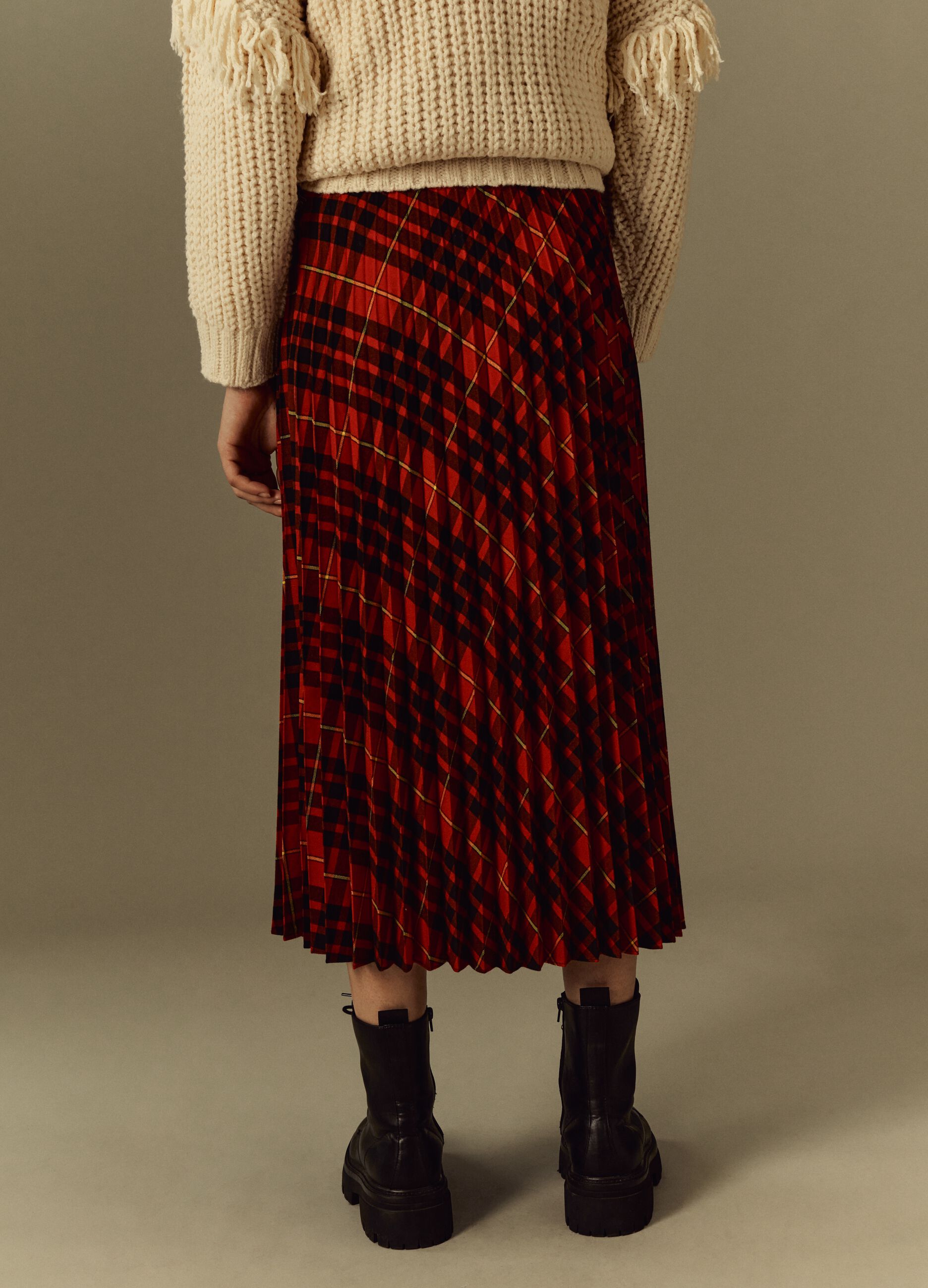 Check pattern pleated skirt