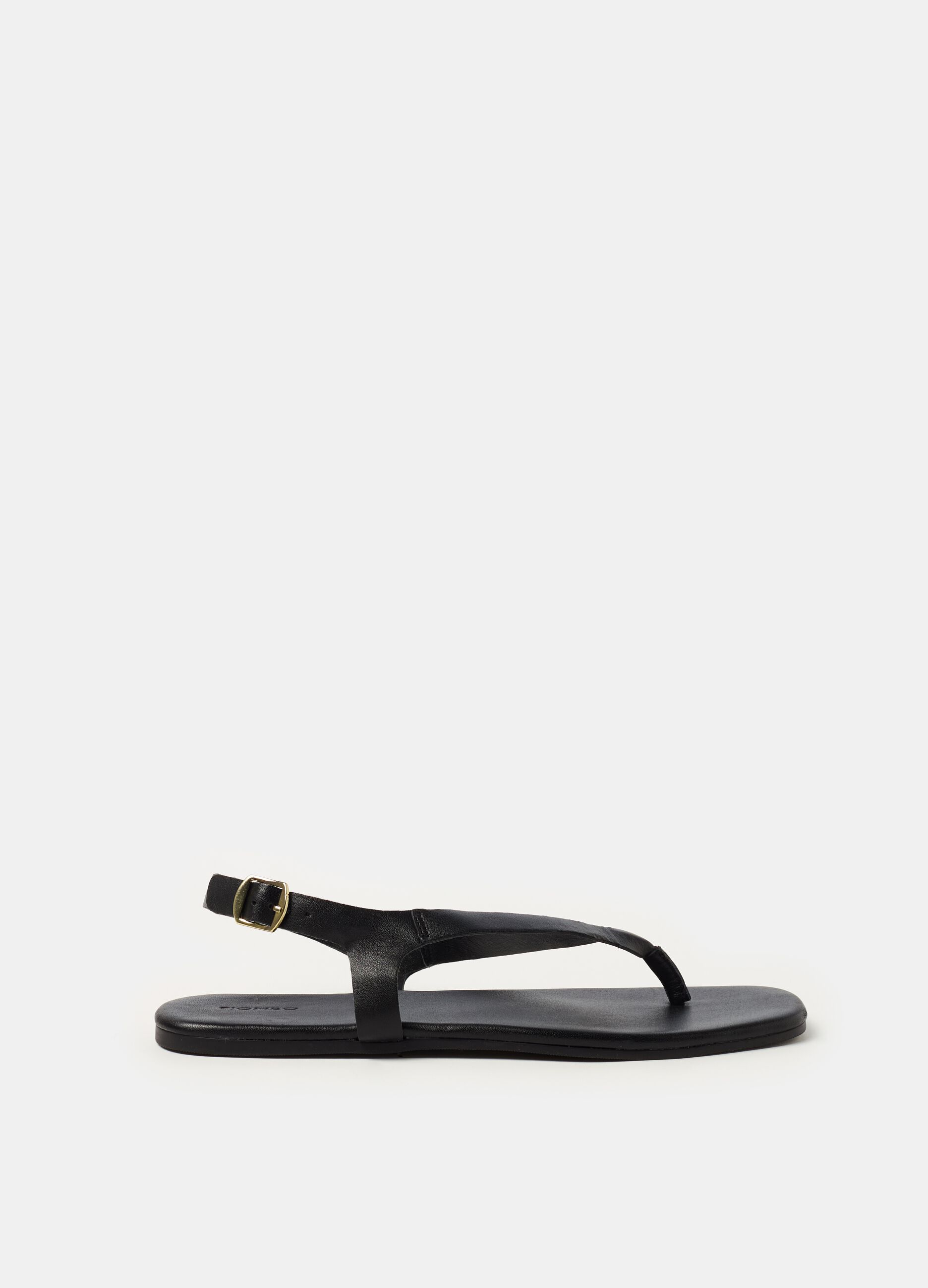 Contemporary thong sandals in leather