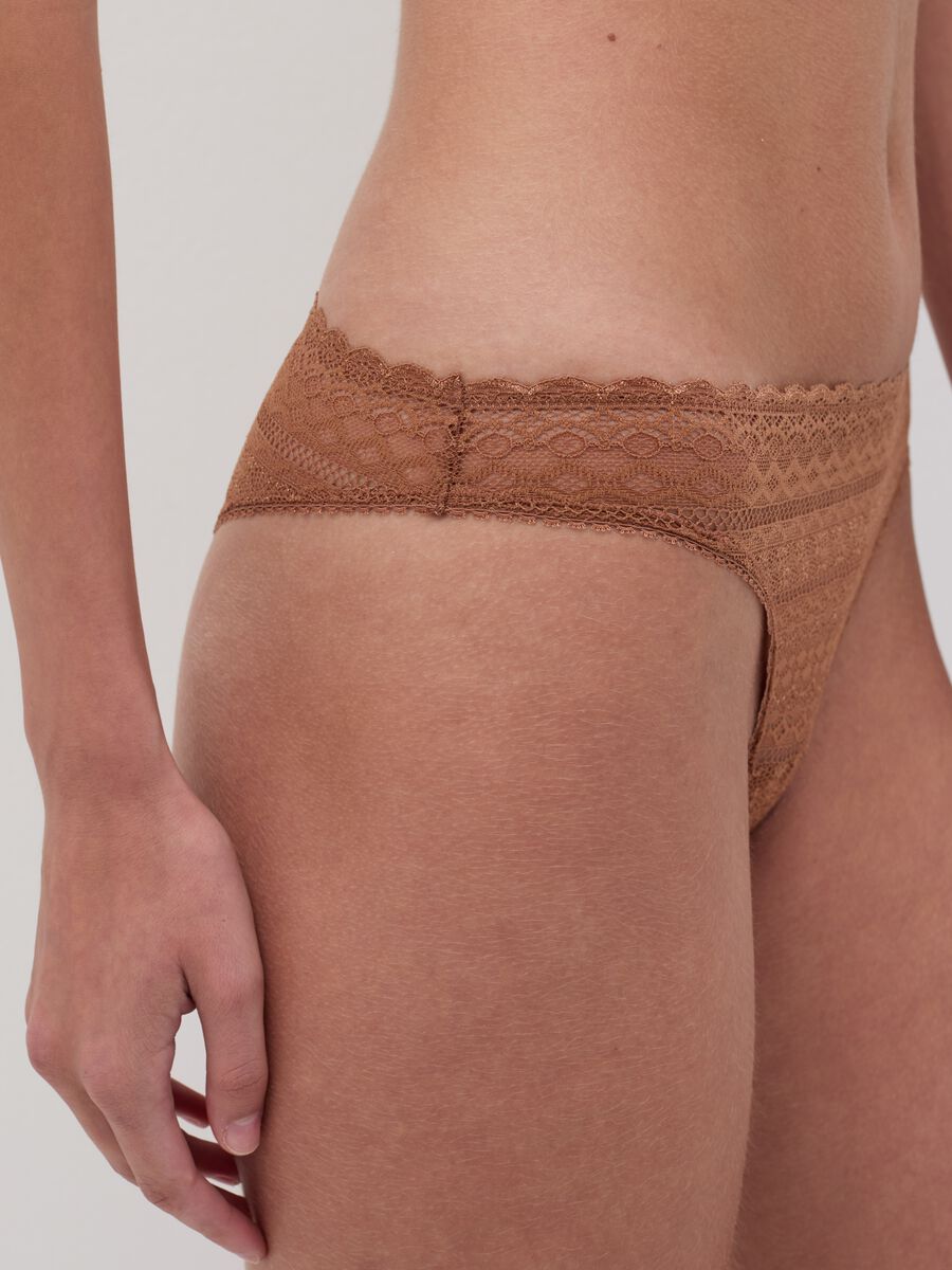 Brazilian-cut briefs in macramé lace_2