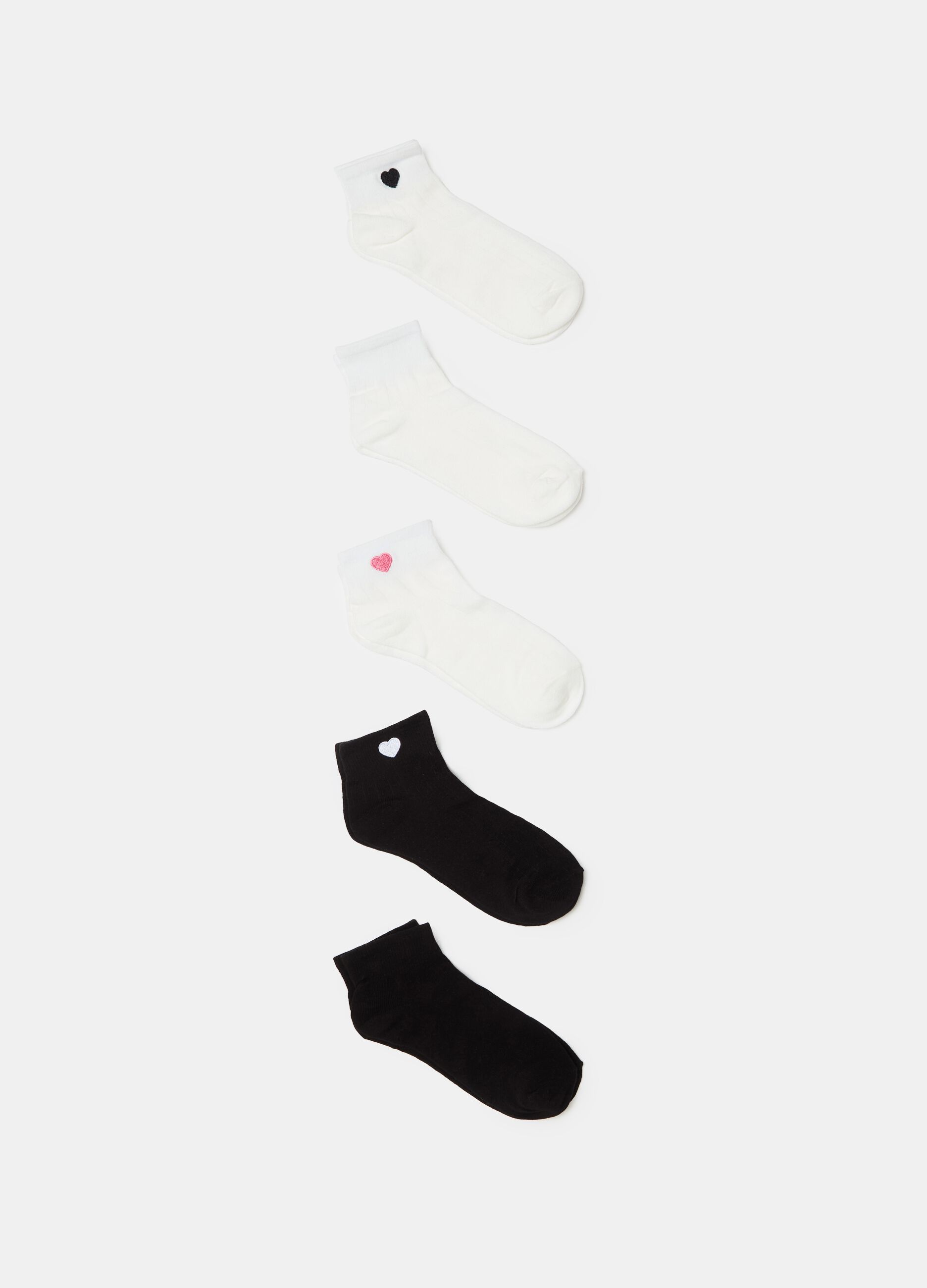 Five-pair pack short socks with heart embroidery