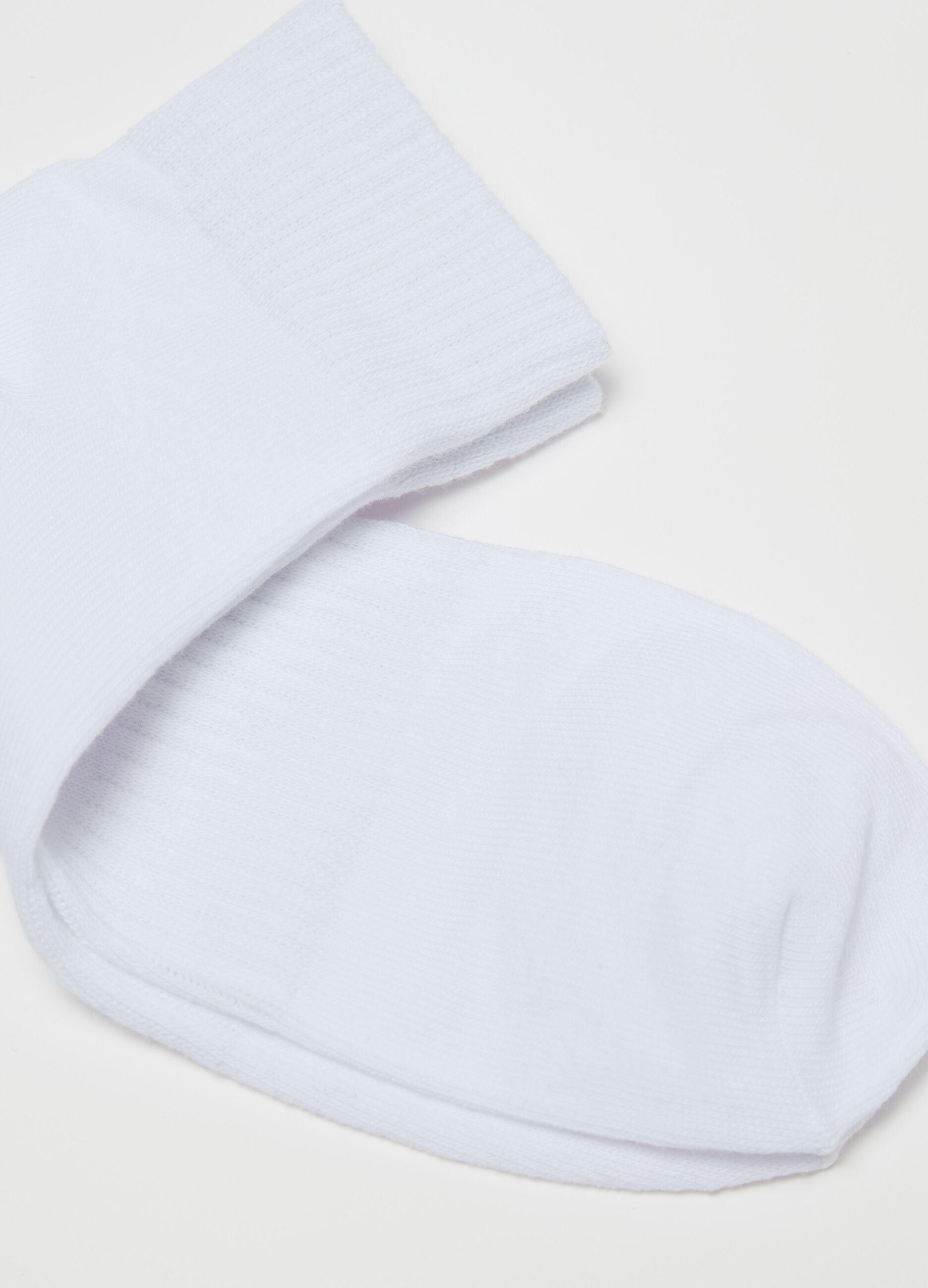 Three-pair pack short stretch socks