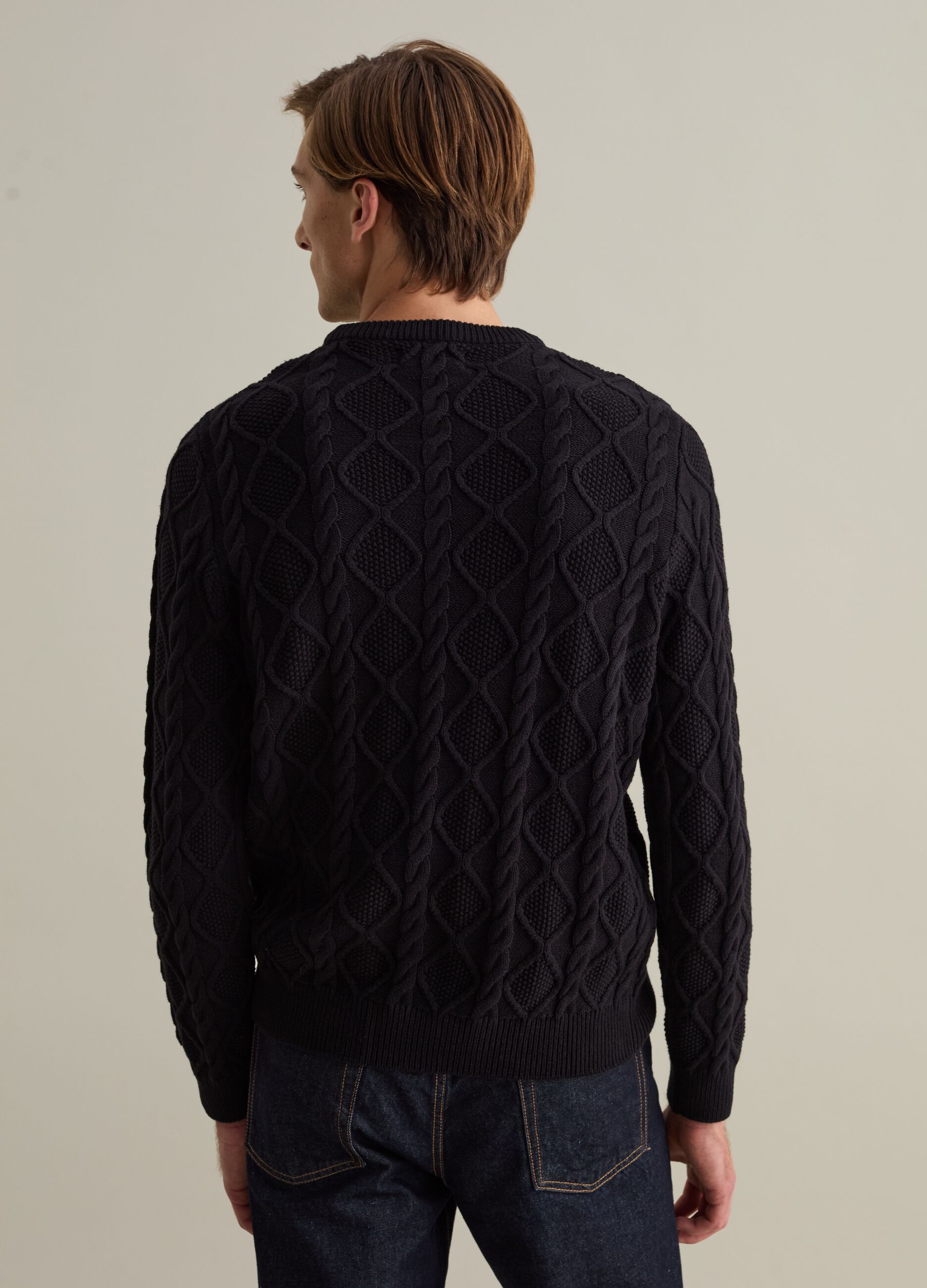 Cable-knit pullover with diamond motif