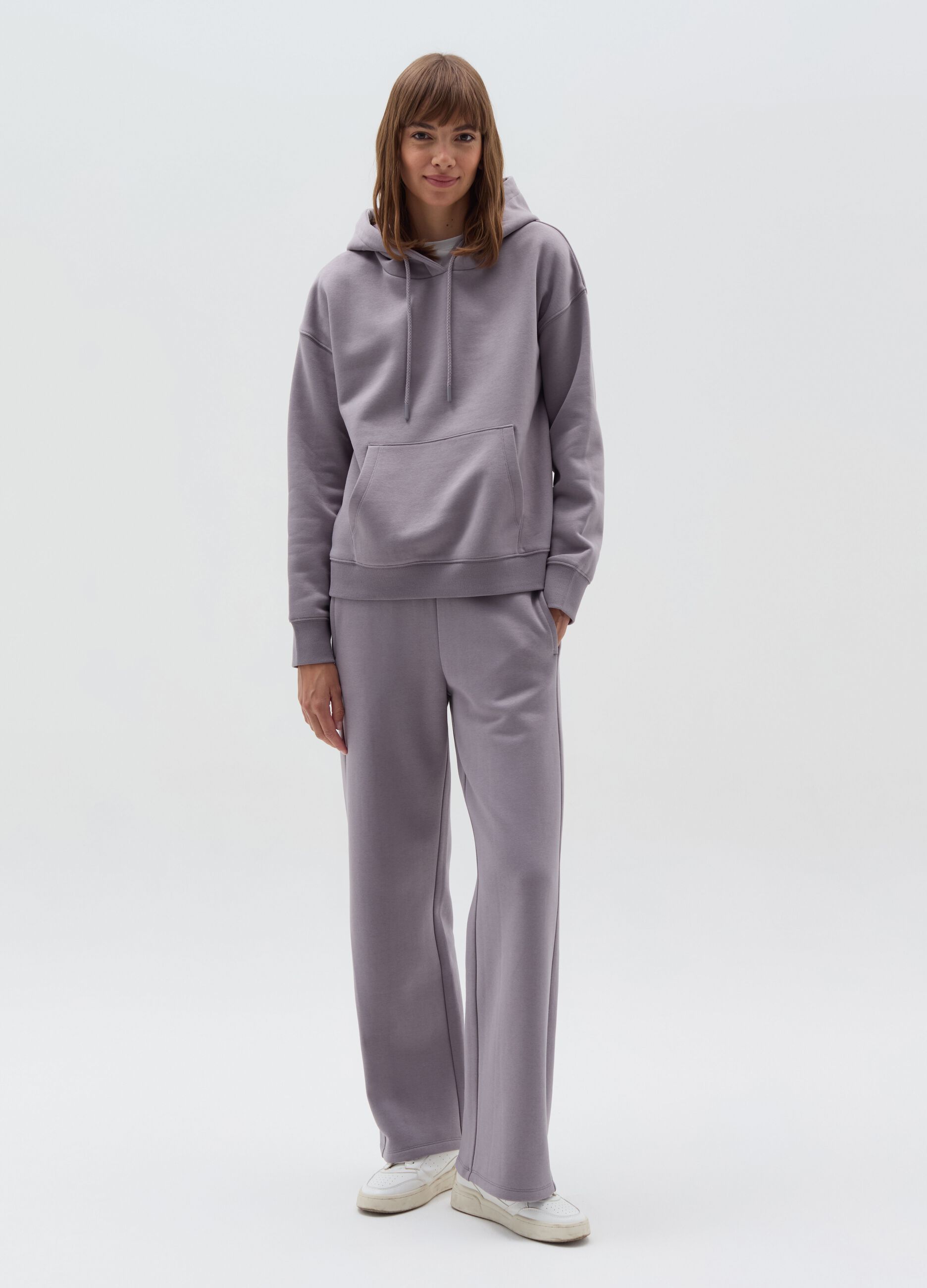 Essential relaxed-fit joggers in fleece