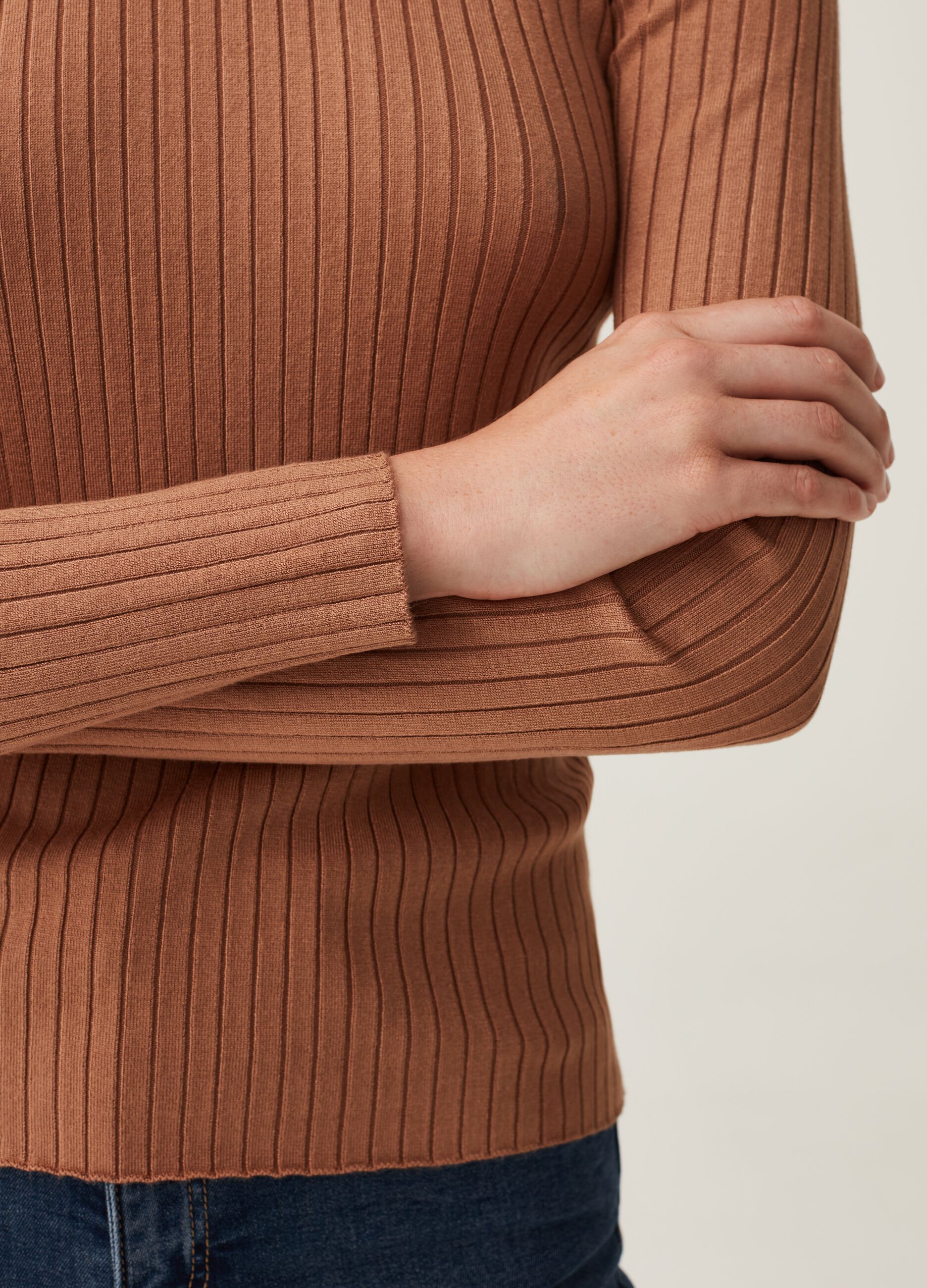 Mock neck pullover with flat ribbing