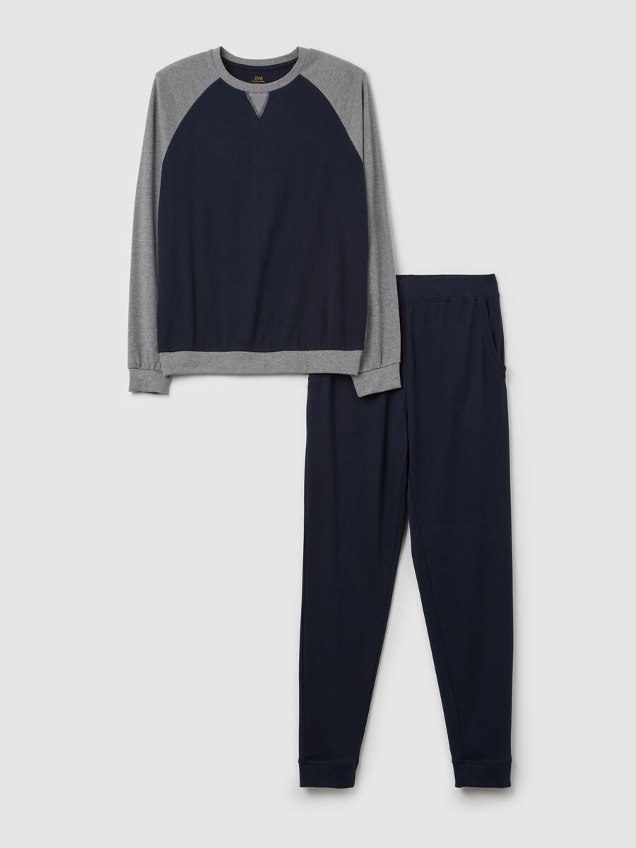 Full-length pyjamas with raglan sleeves_4