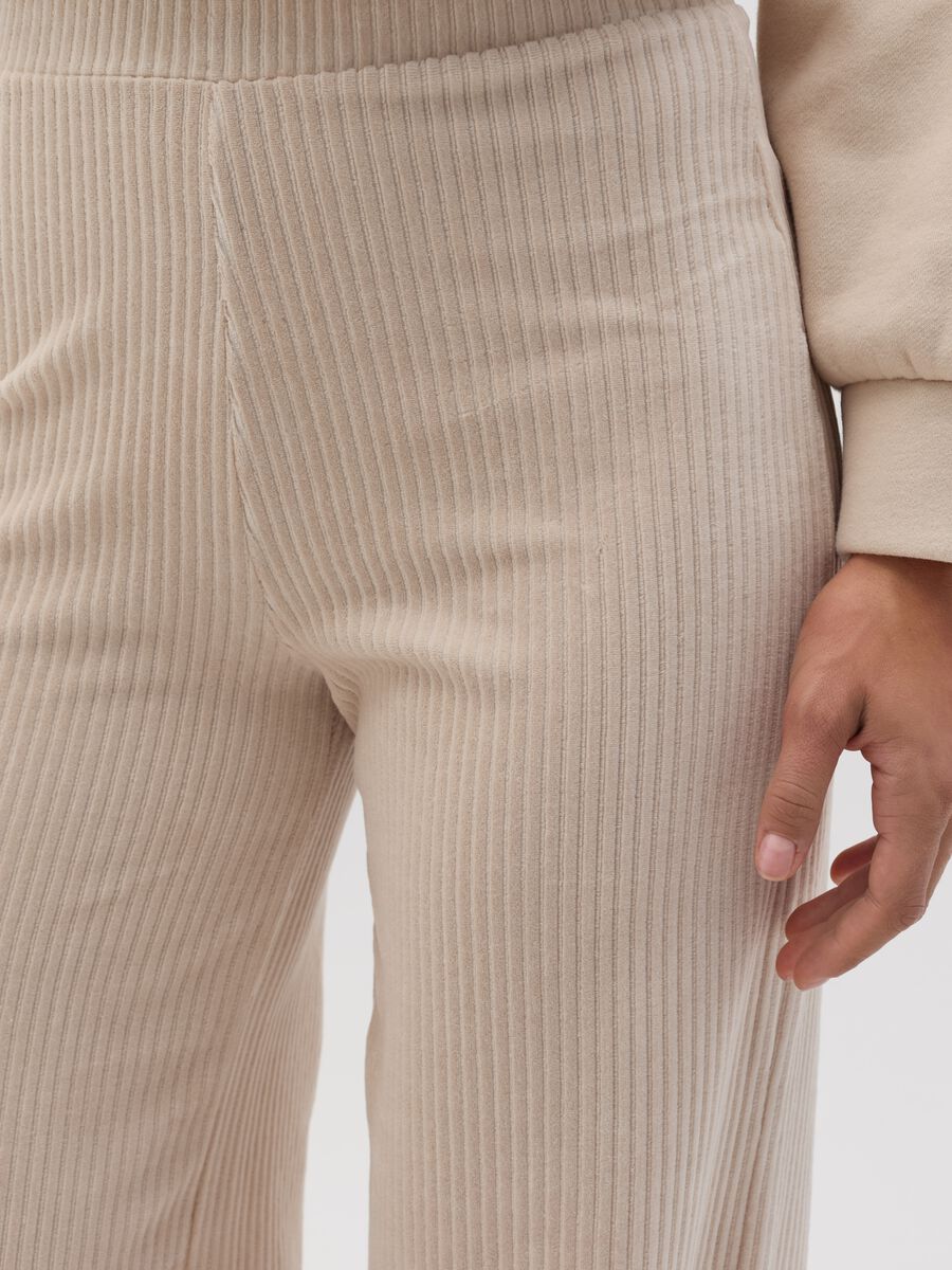 Wide-leg jogger trousers in corduroy_2