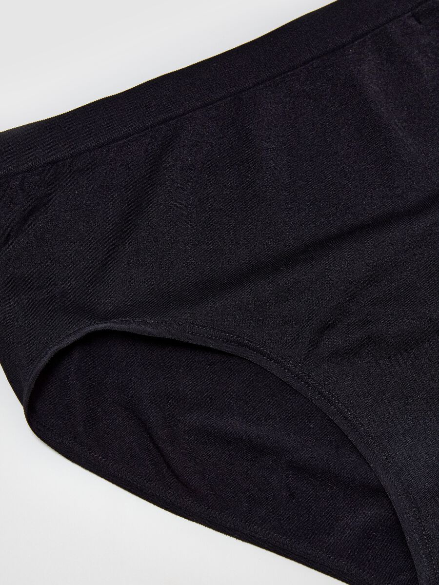 The One seamless briefs with high waist in microfibre_5