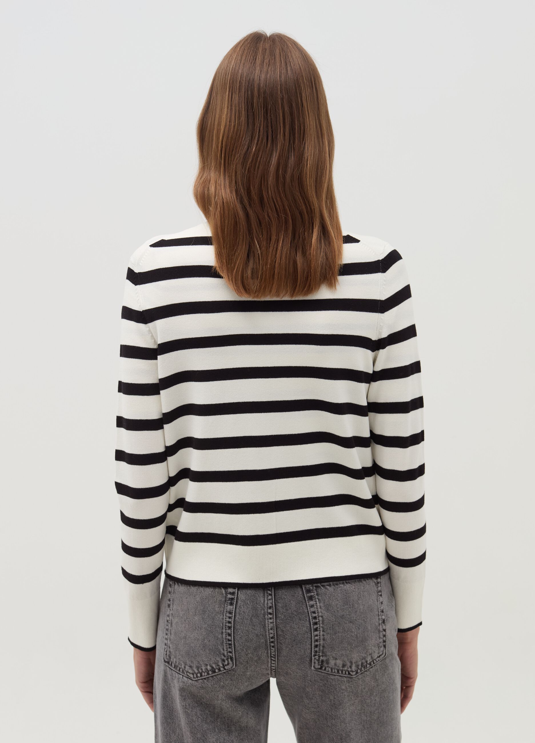 Striped cardigan with round neck