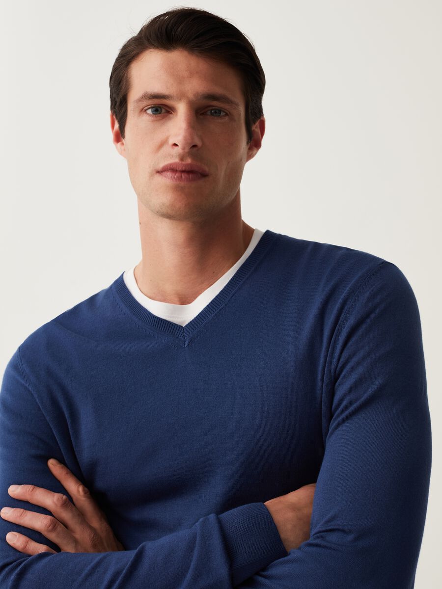 V-neck pullover_1