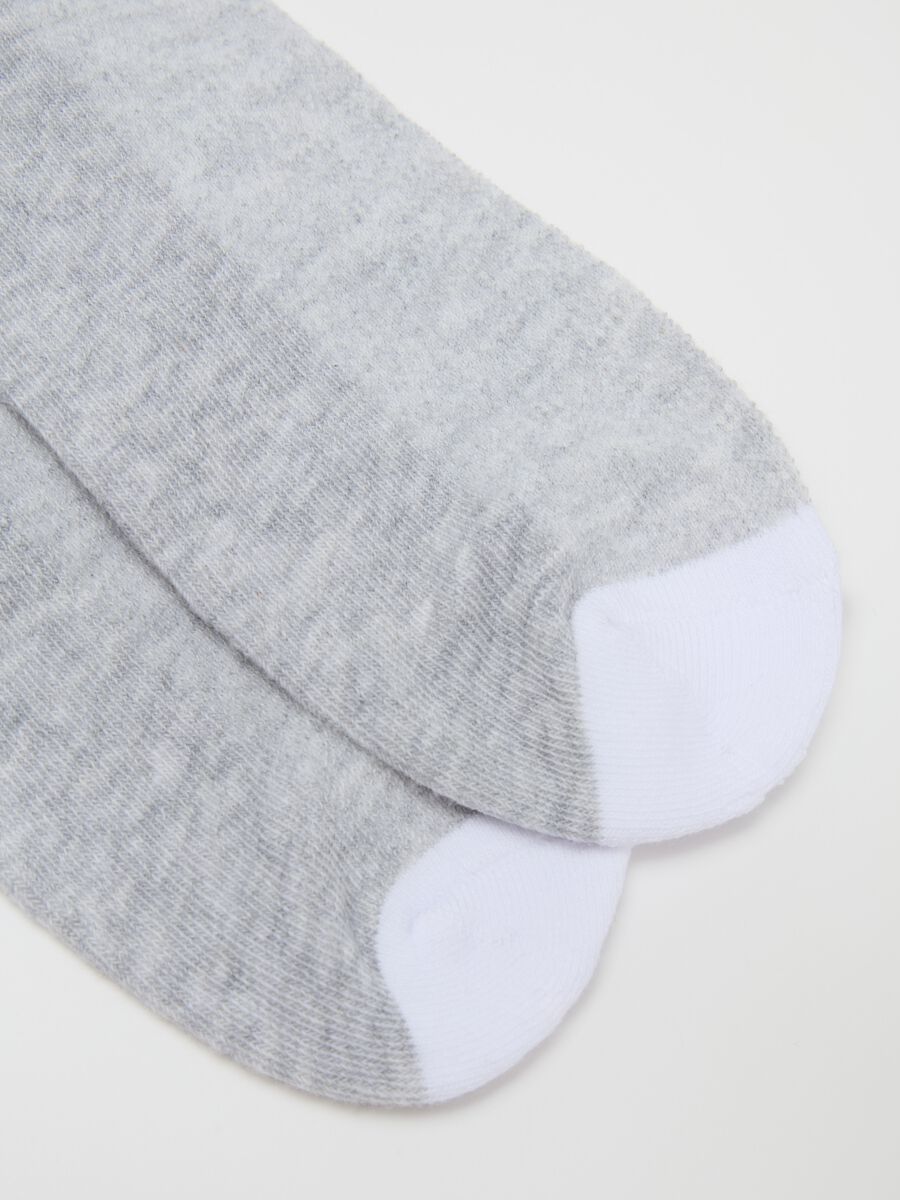 Three-pair pack stretch sneaker liners_1