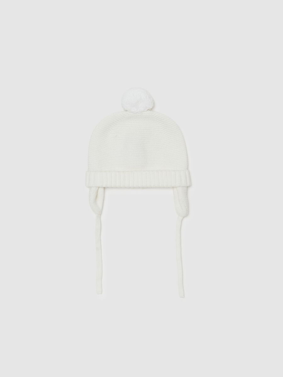 Bobble hat with ear flaps_0