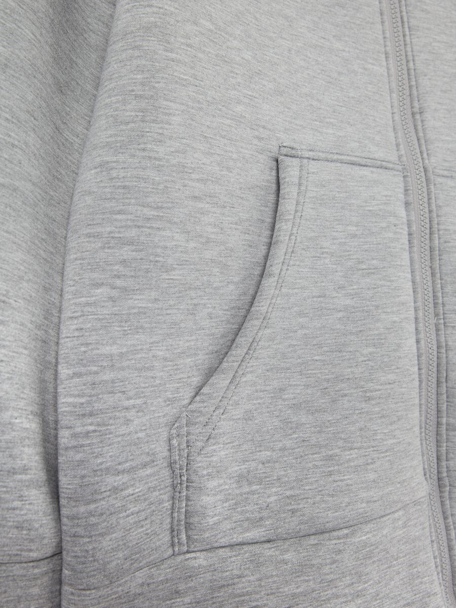 Essential sweatshirt with hood and zip_5