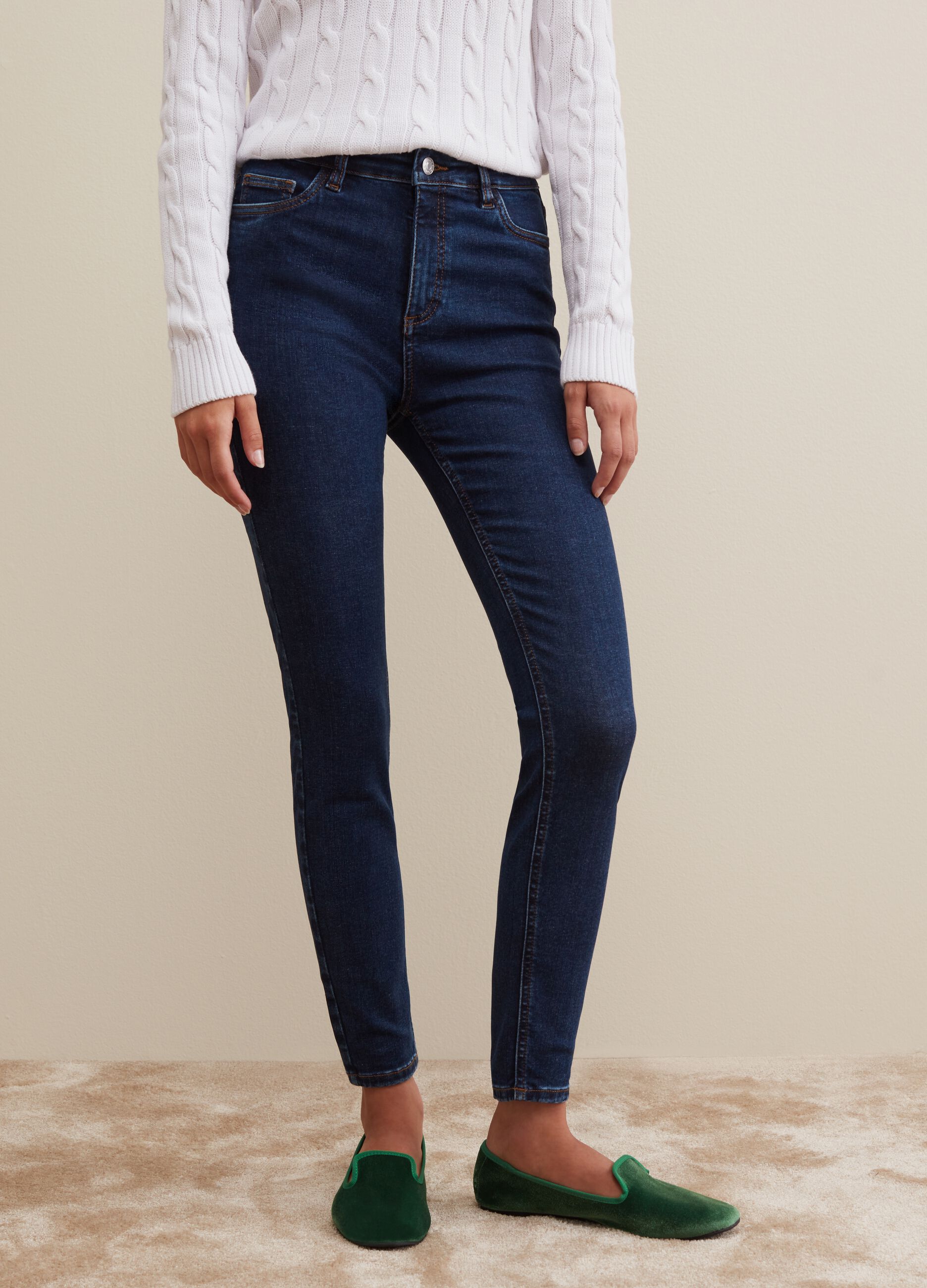 Skinny-fit stretch jeans