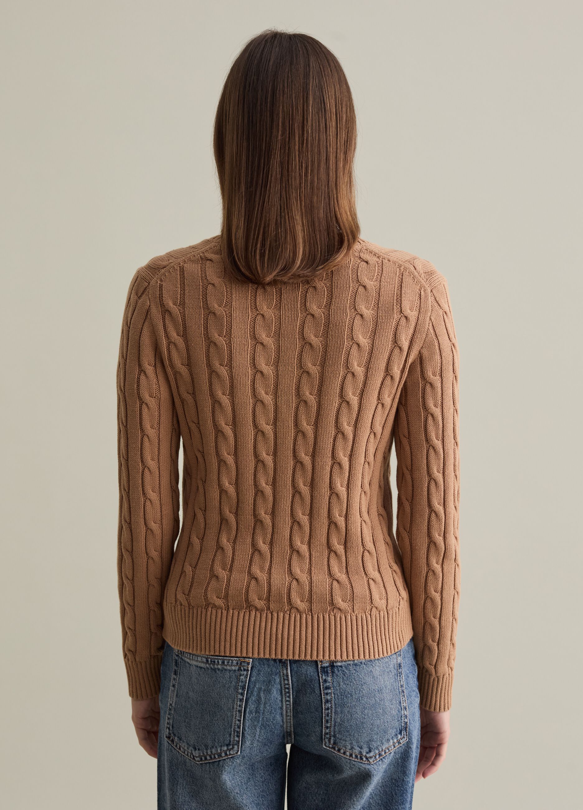 Cable-knit pullover with V neck