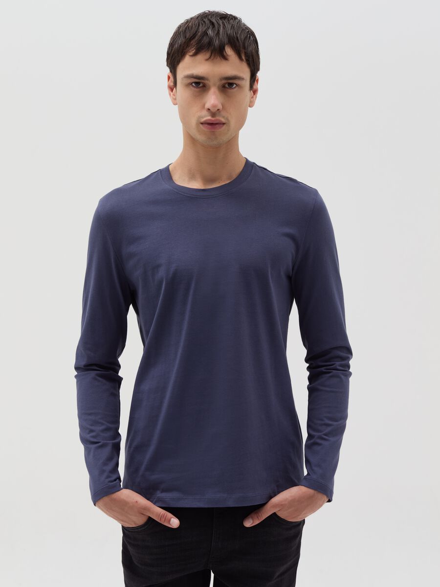 Long-sleeved T-shirt with round neck_1