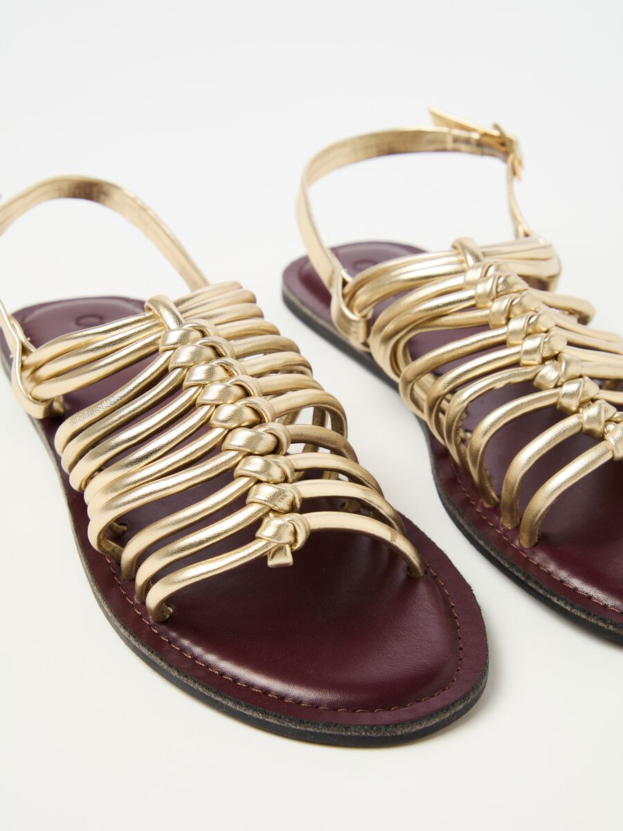Gladiator sandals in metallic leather_2