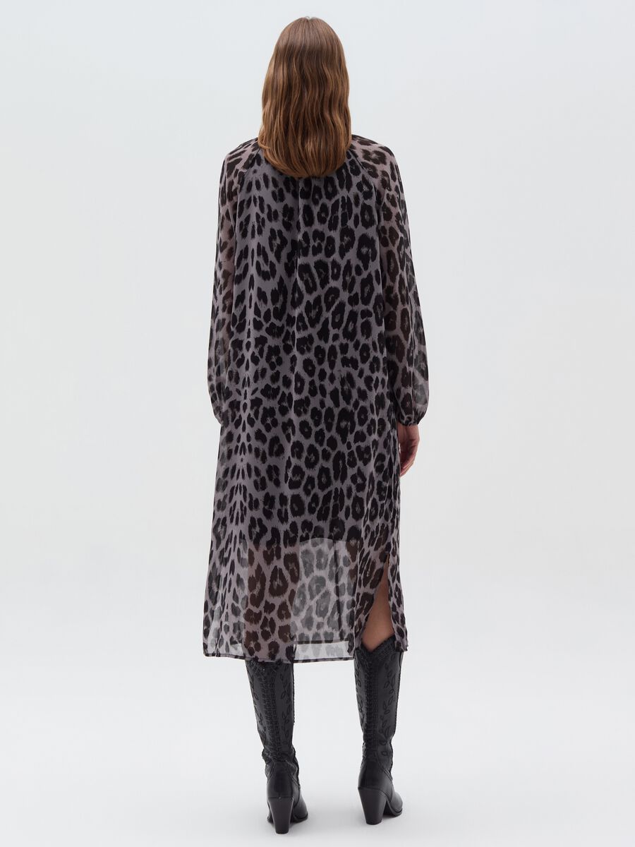 Long animal print dress with scarf_2