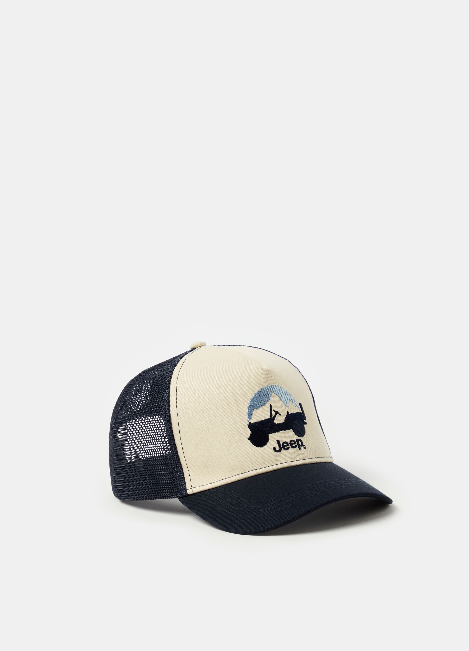 Baseball cap with Jeep embroidery