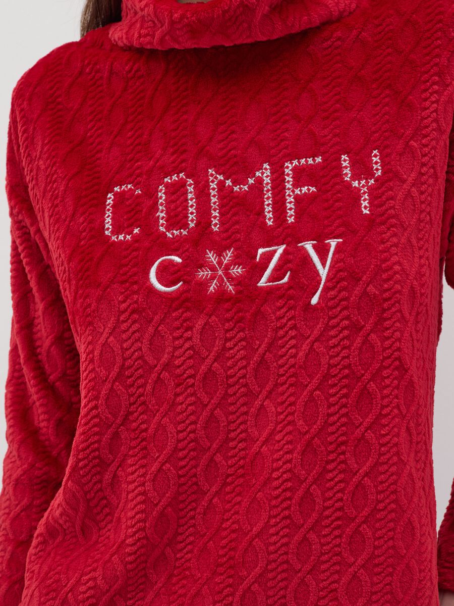 Pyjama top with "Comfy Cozy" embroidery_3