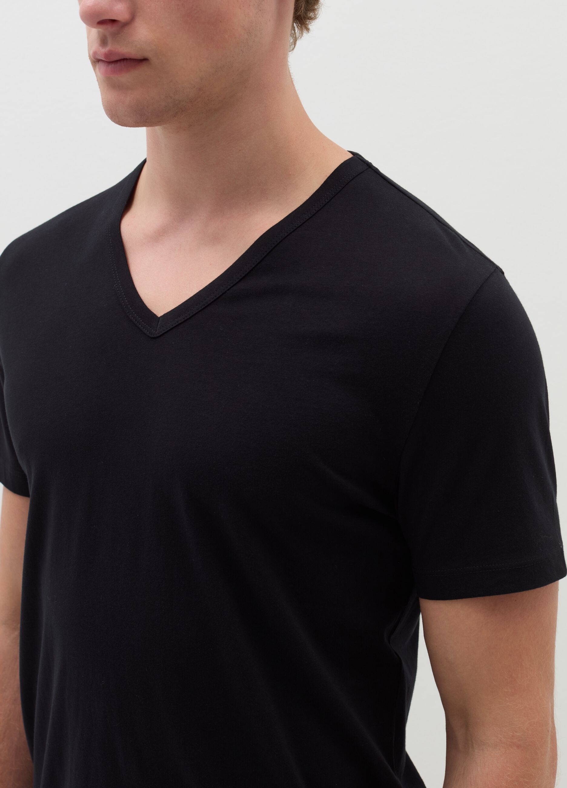 Two-pack undershirts with V neckline in jersey