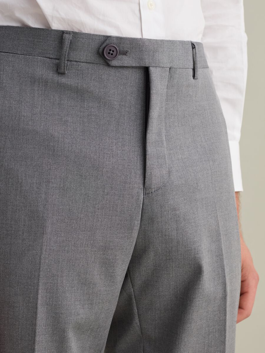 Slim-fit trousers in viscose blend_3