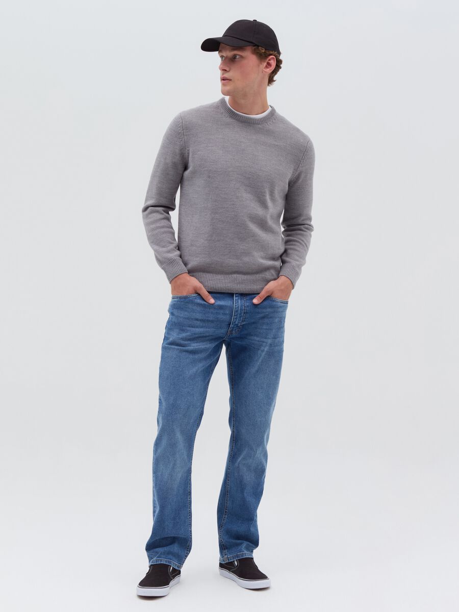 Round neck pullover_0