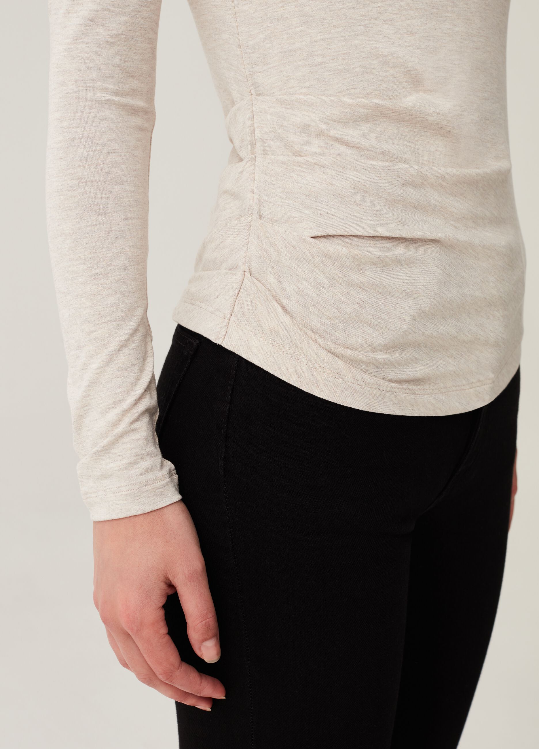 Stretch viscose T-shirt with long sleeves