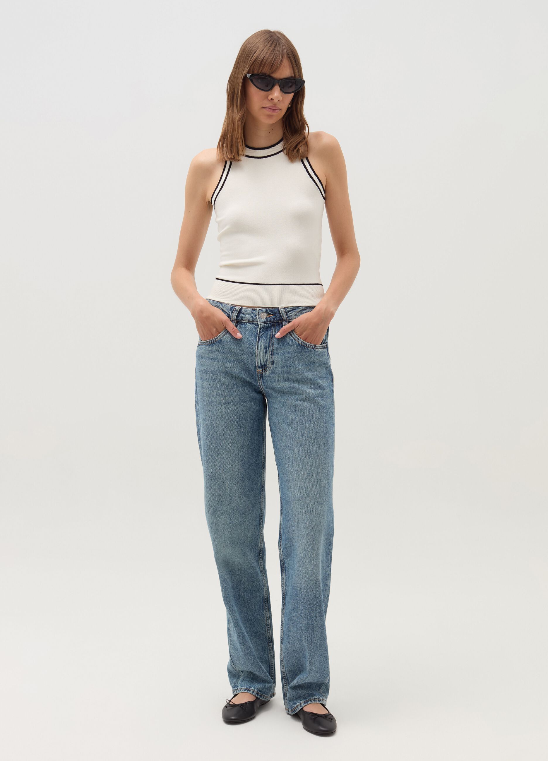 Straight-fit acid wash jeans with fading