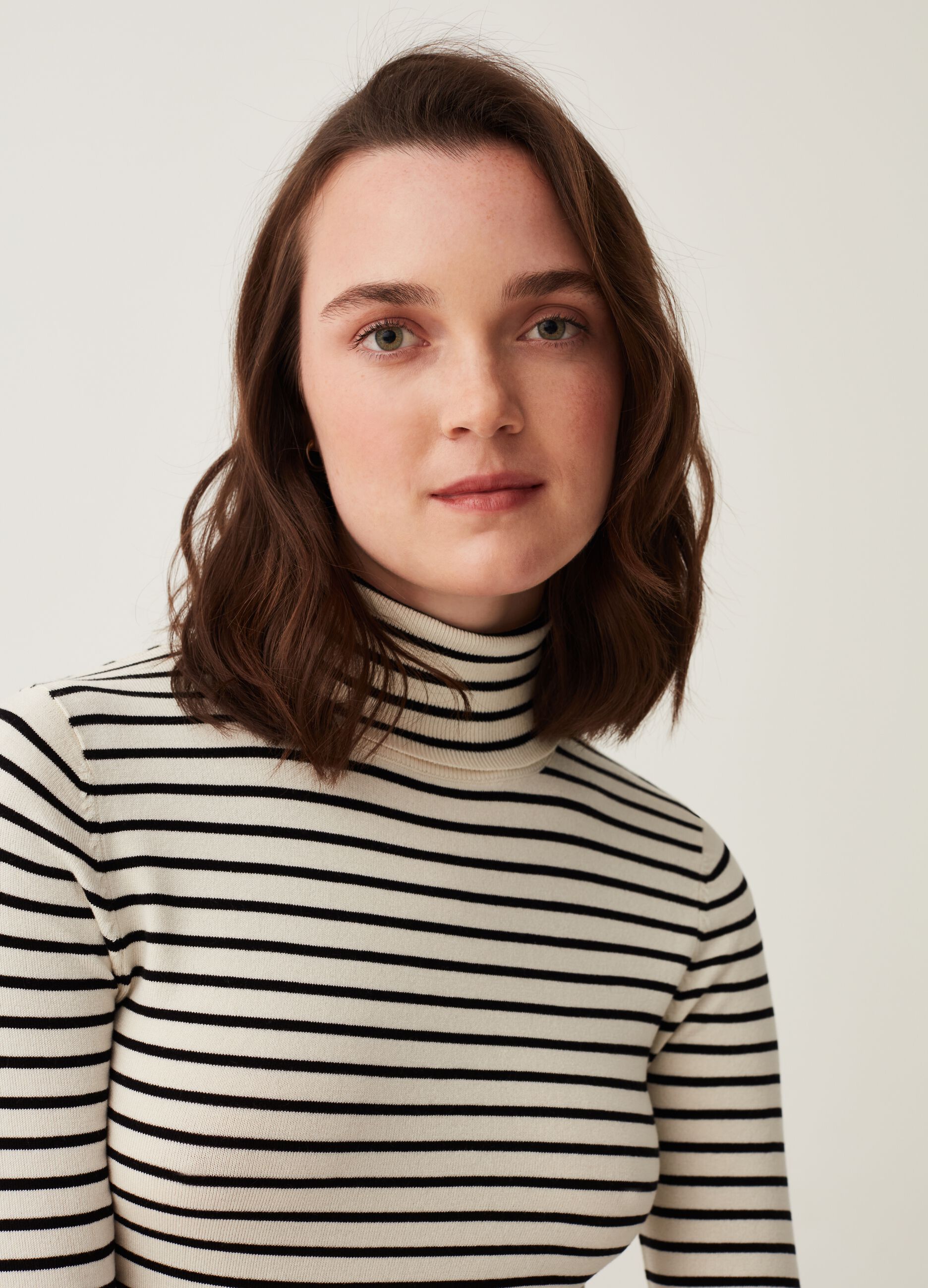 T-shirt with high neck and striped pattern