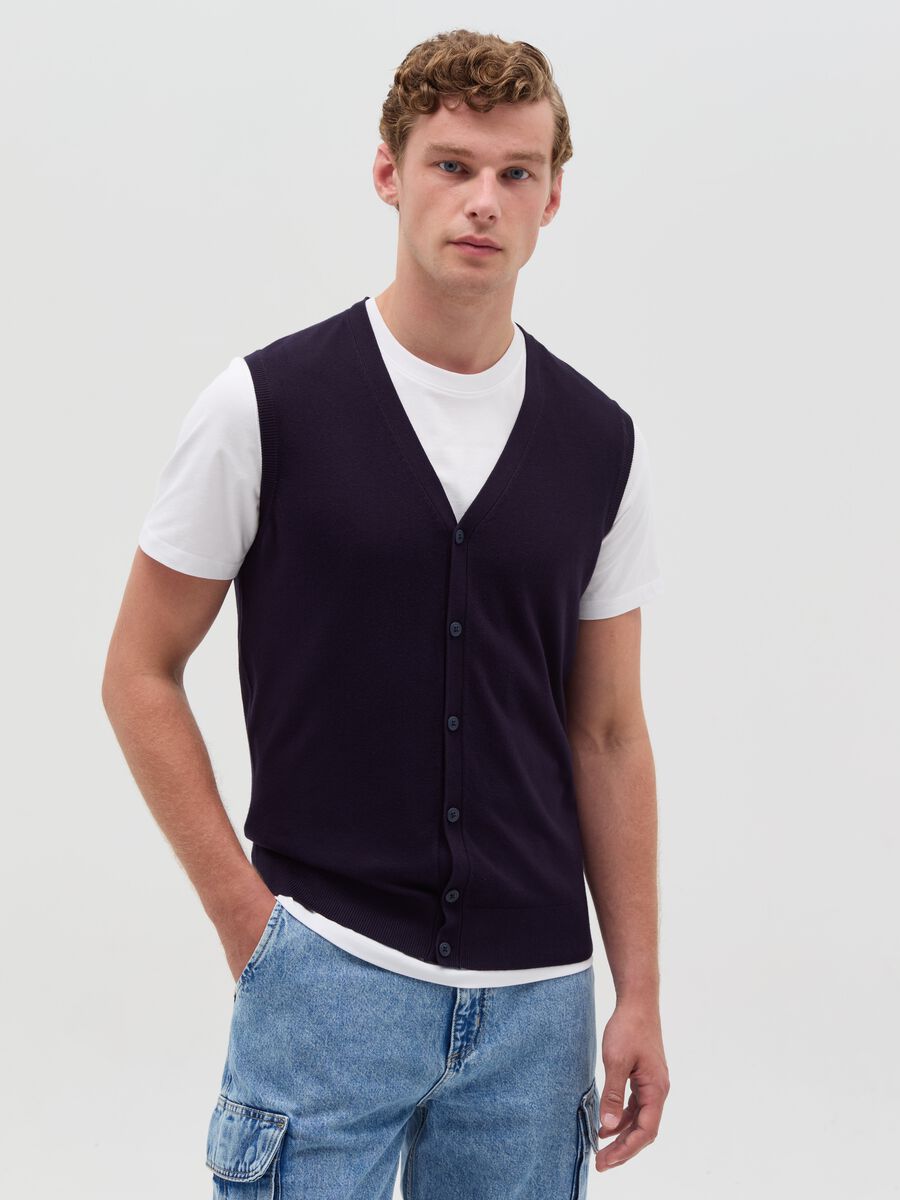 Gilet with V neck_1