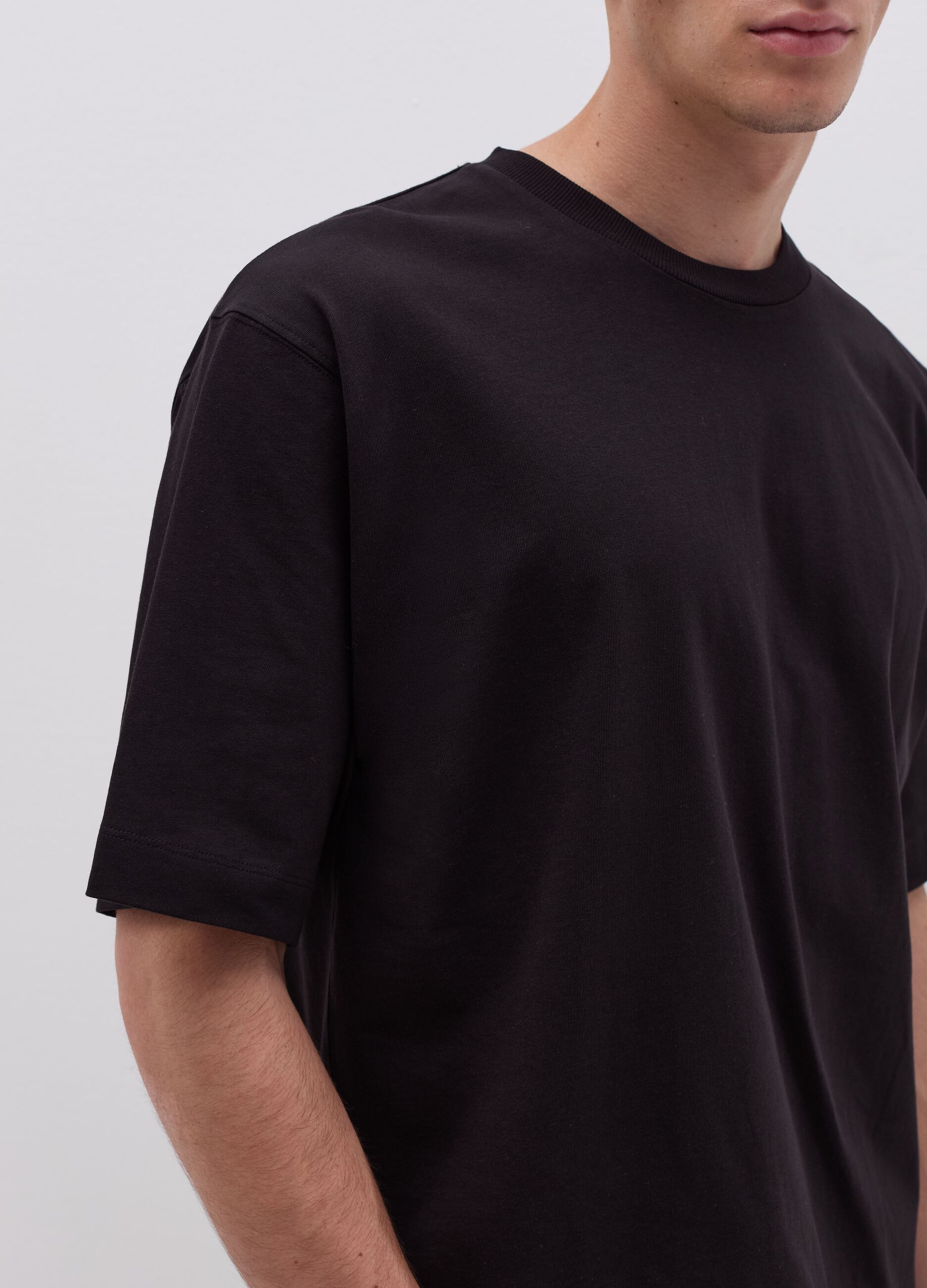 Cotton T-shirt with round neck