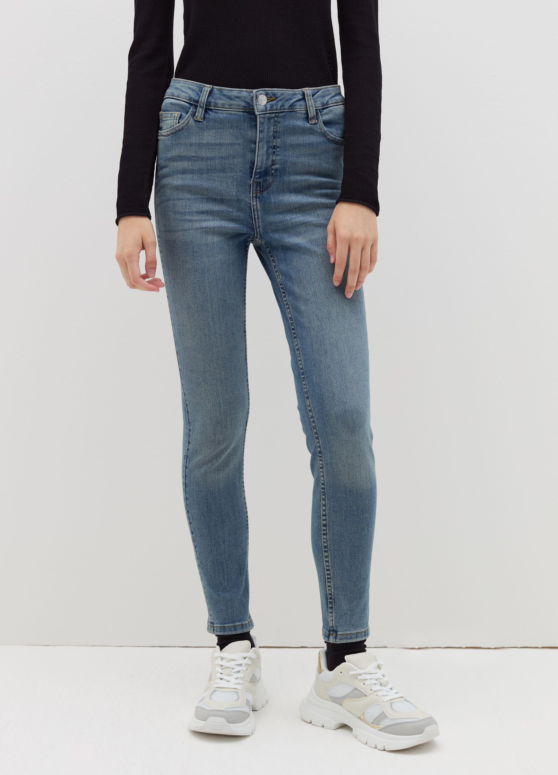 Skinny-fit stretch jeans