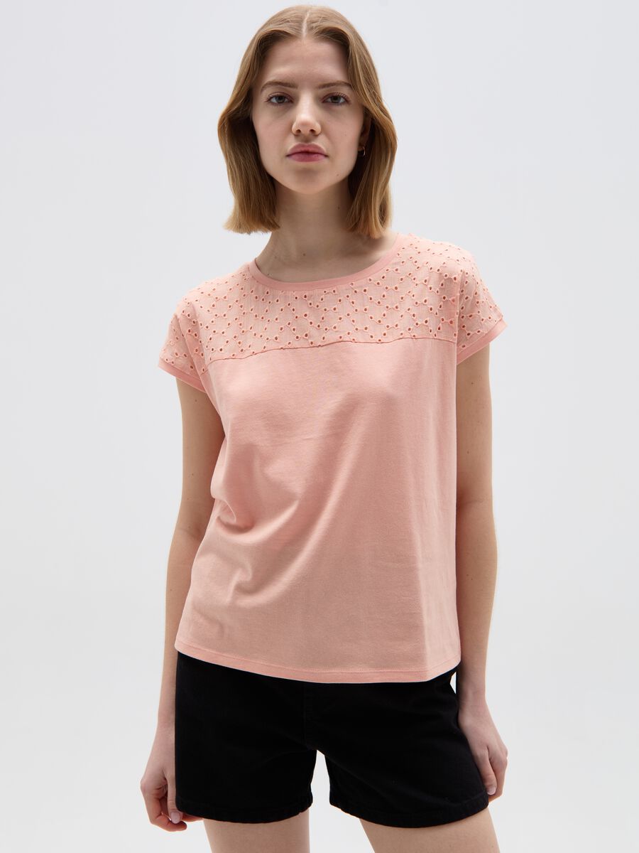 Cotton T-shirt with broderie anglaise_0