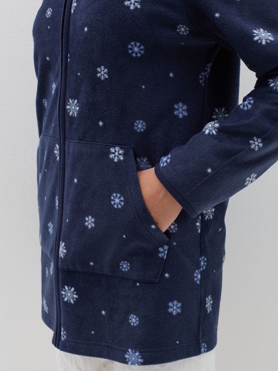 Short full-zip dressing gown with snowflakes print_3