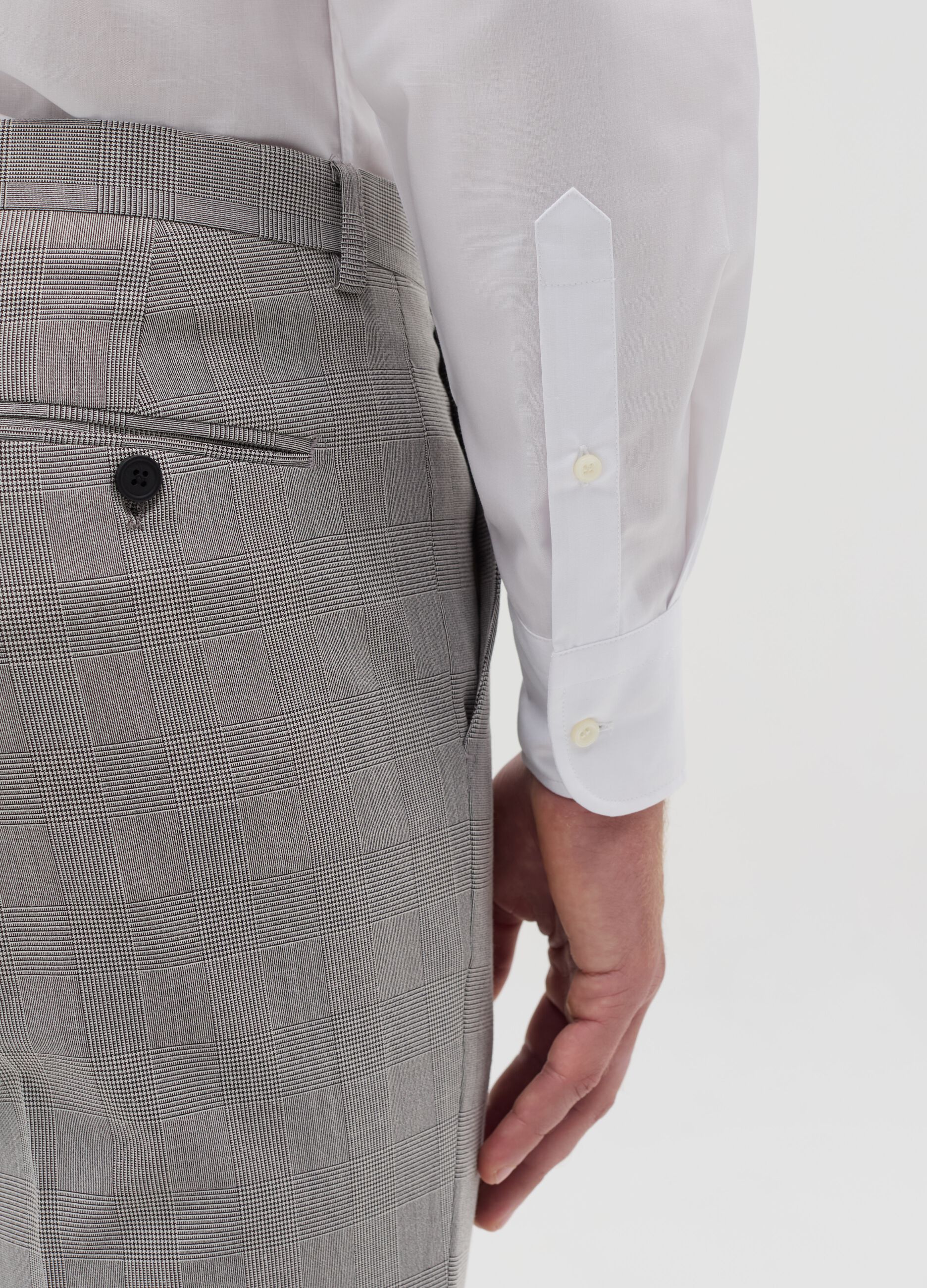 Regular-fit shirt with pocket