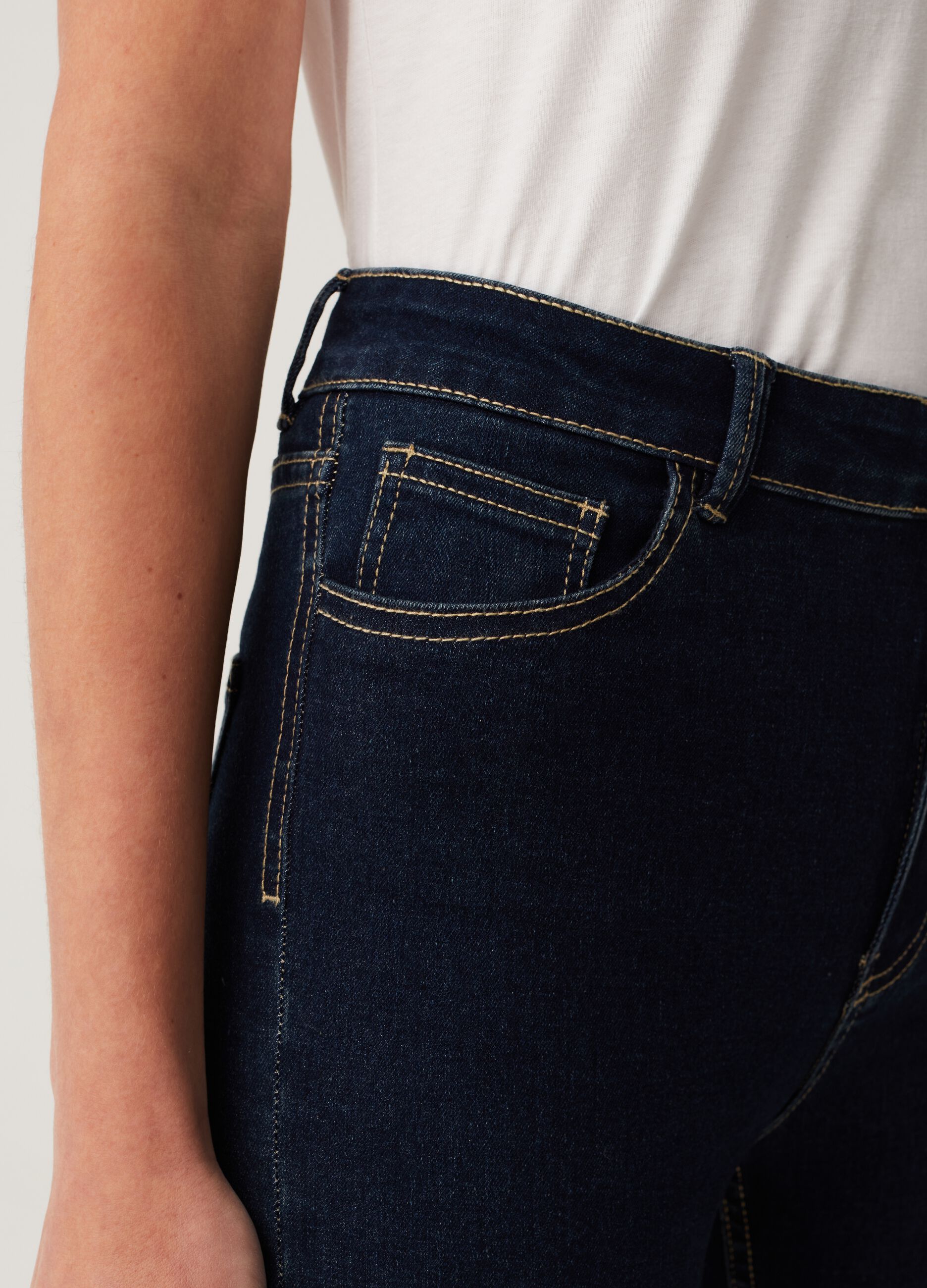 Skinny-fit stretch jeans