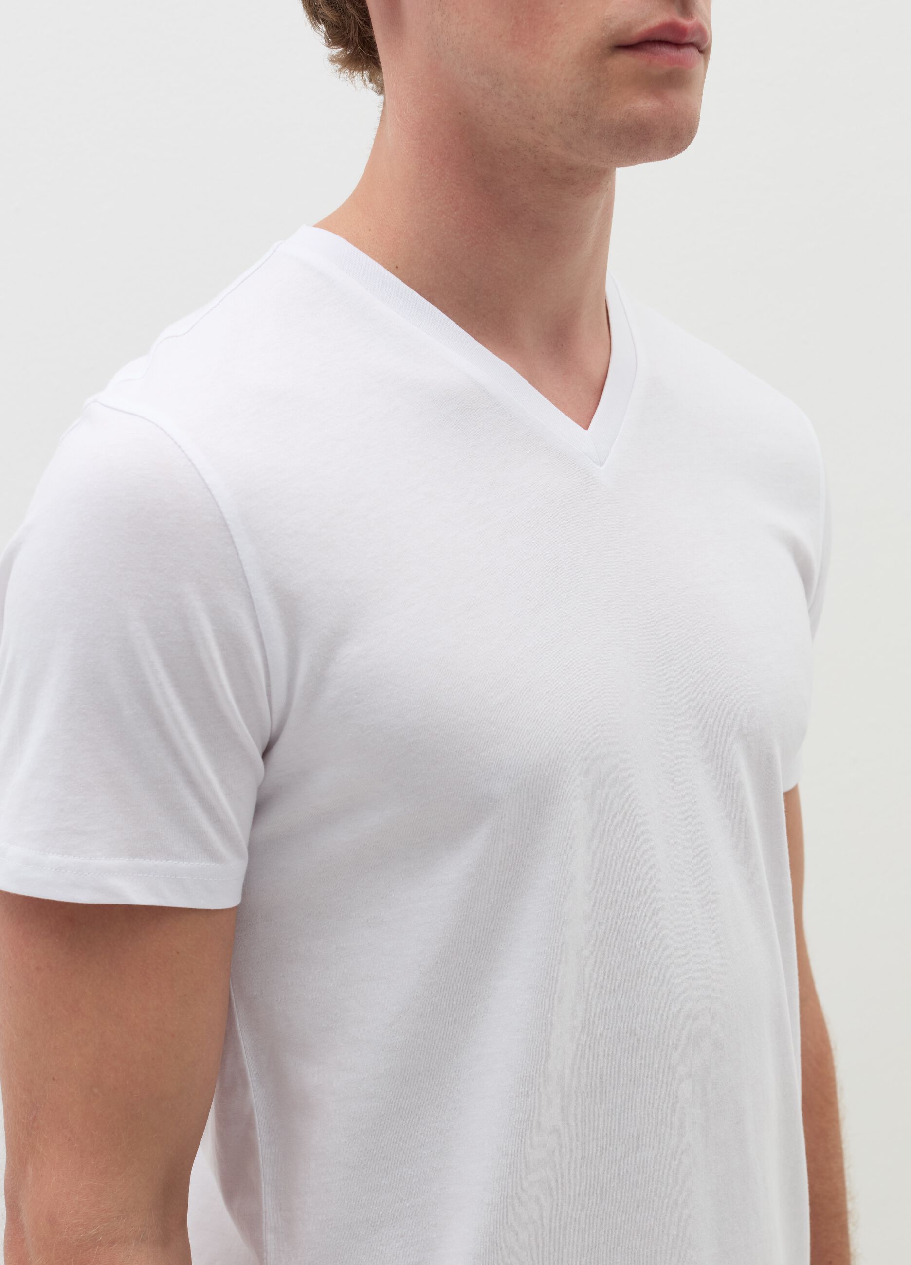 Three-pack undershirts with V neck