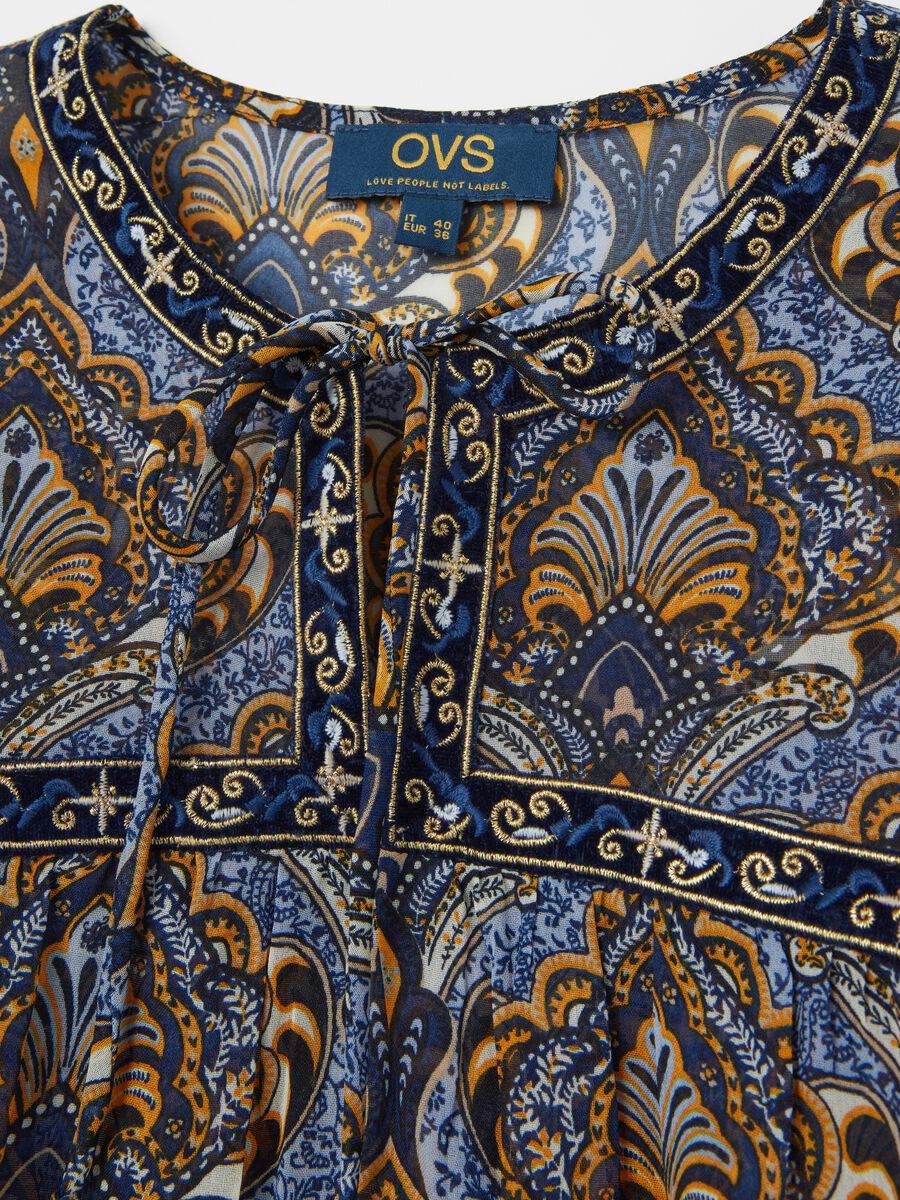 Blouse with paisley pattern_5