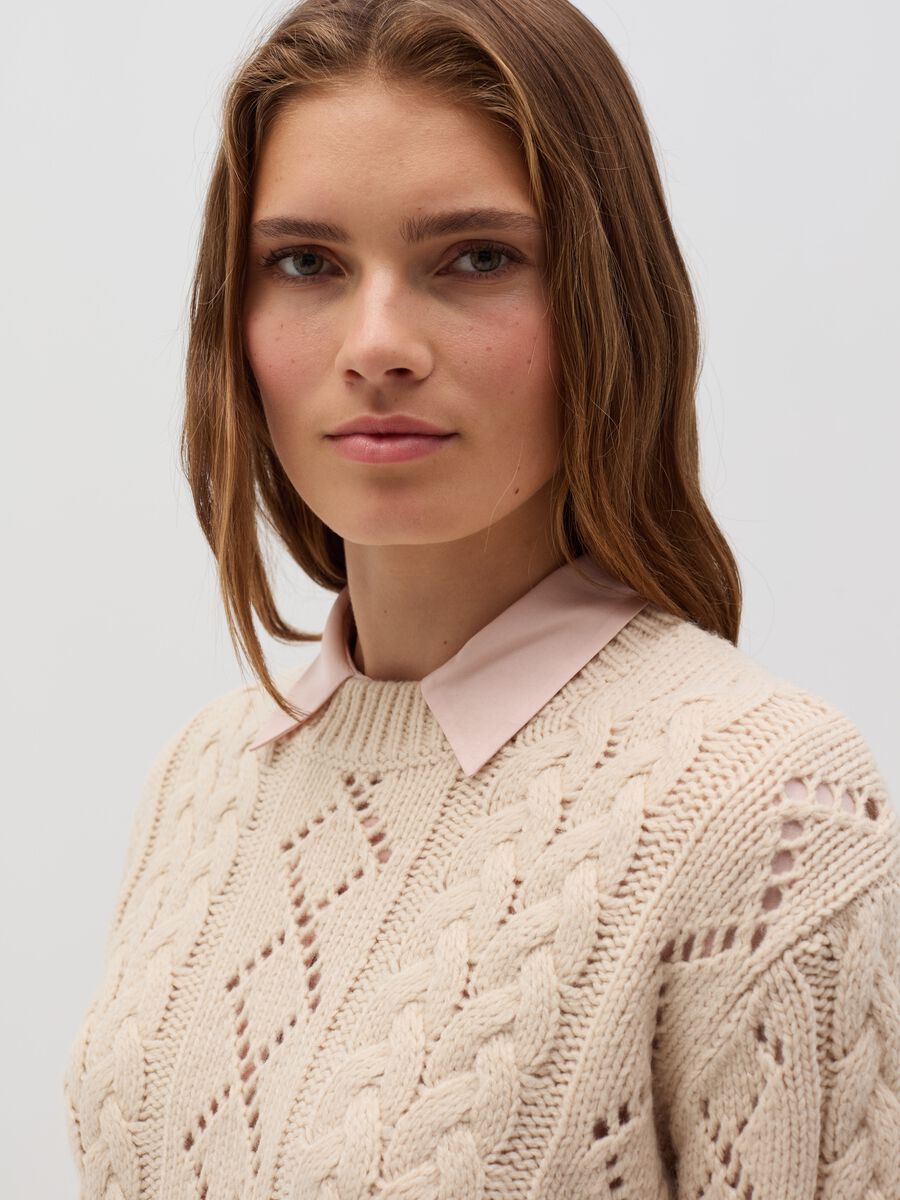 Cable-knit pullover with diamond motif_0