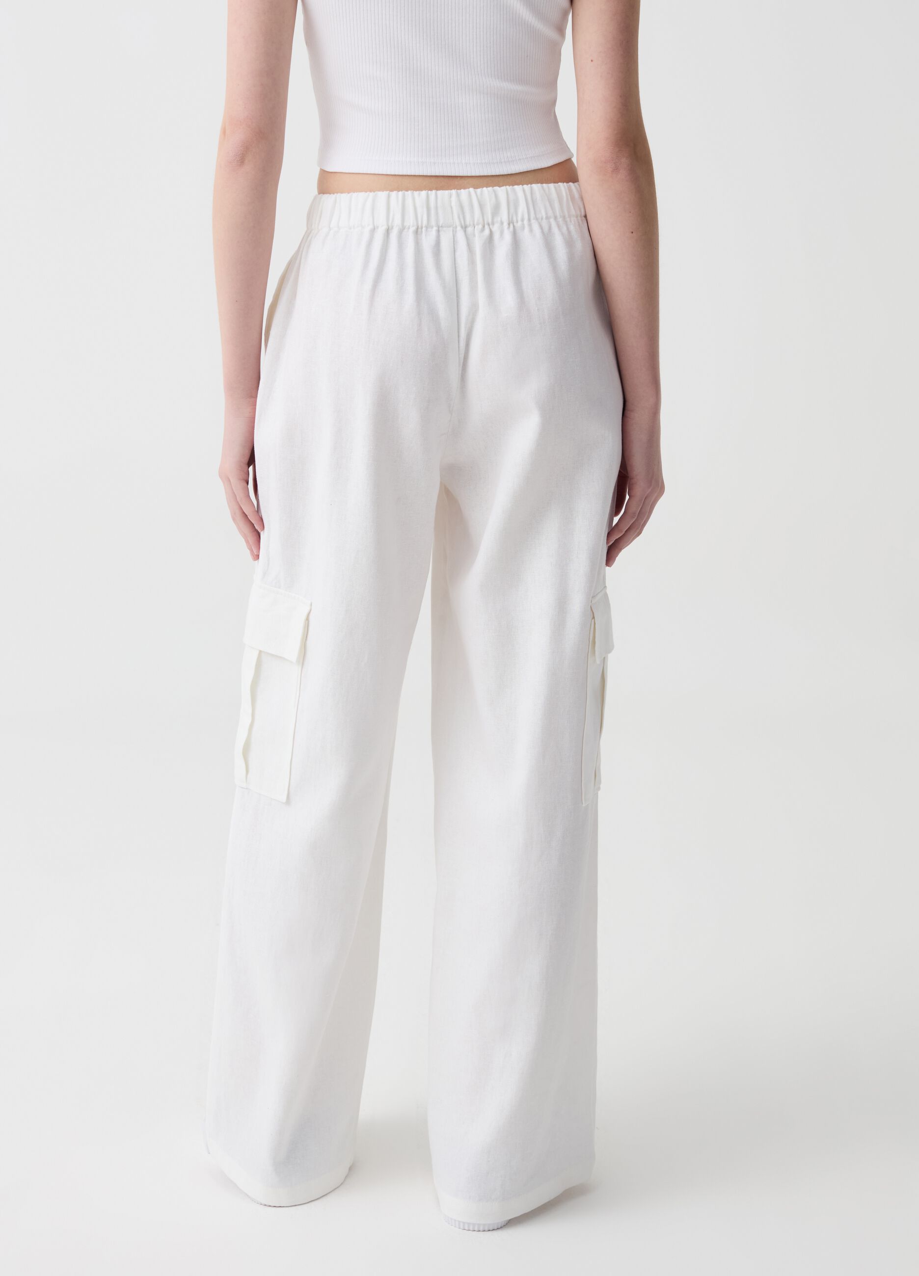 Cargo trousers in linen and viscose