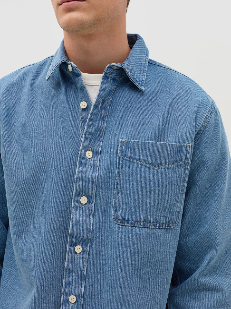 Denim shirt with pocket_3