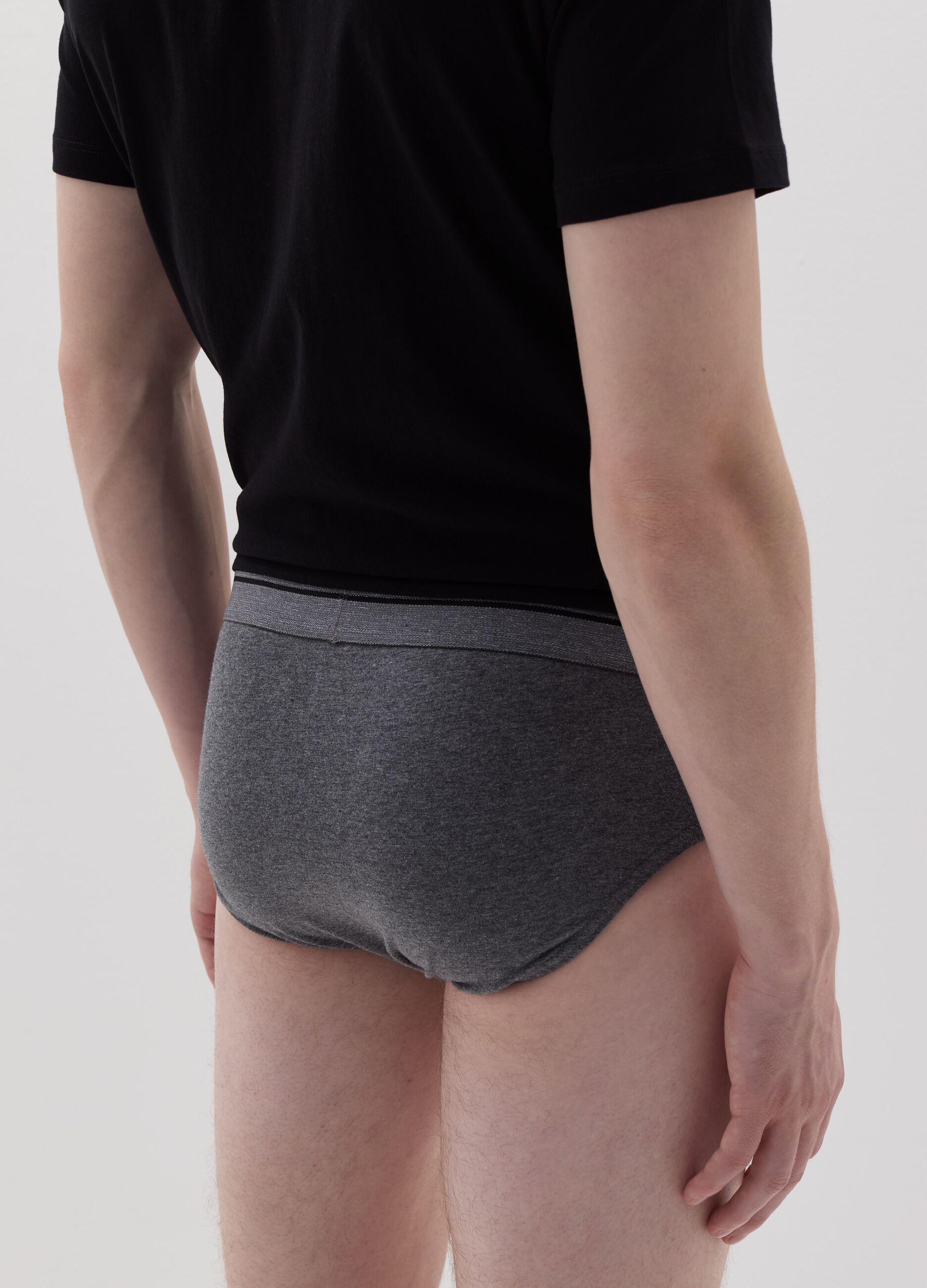 Three-pack briefs with external elastic with striped edging