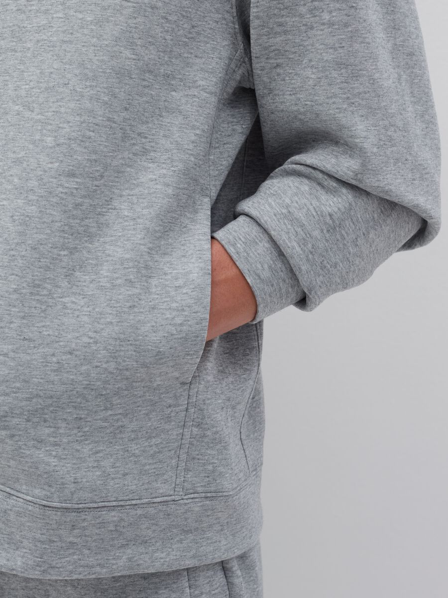 Full-zip fleece sweatshirt with hood and drawstring_2