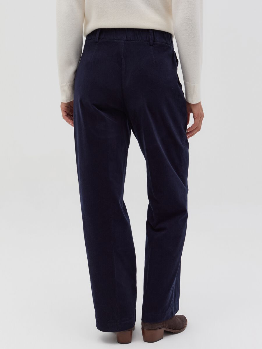 Straight-fit trousers in corduroy with darts_2