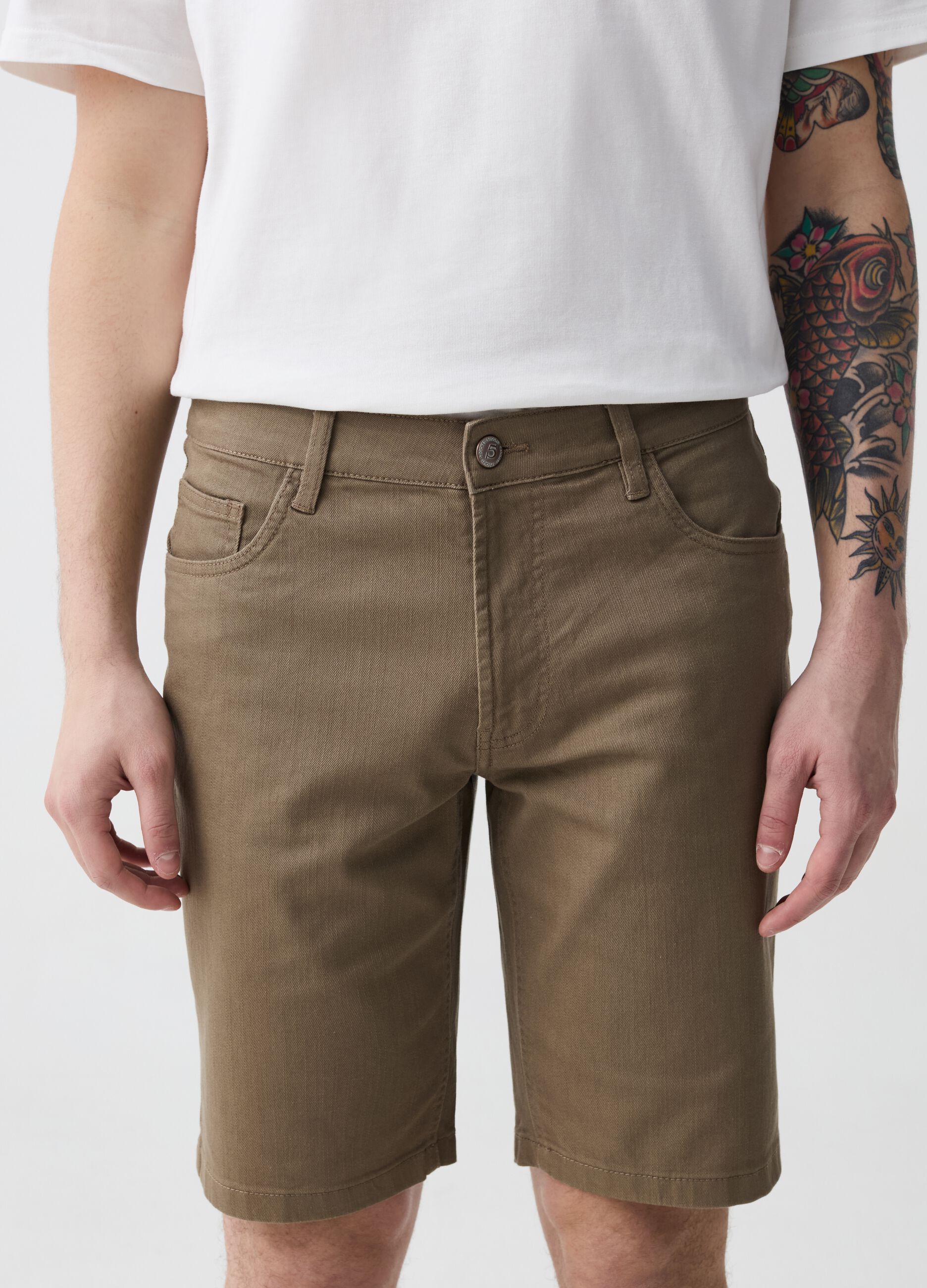 Five-pocket stretch cotton Bermuda shorts