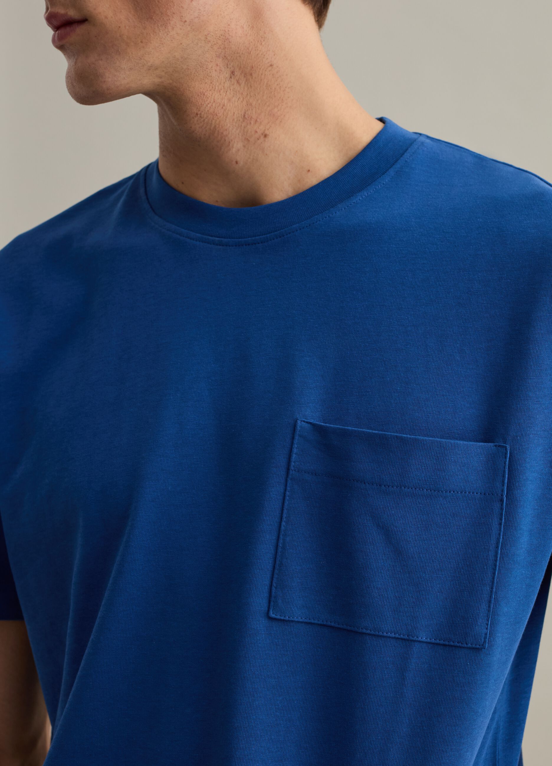 Relaxed-fit T-shirt with pocket