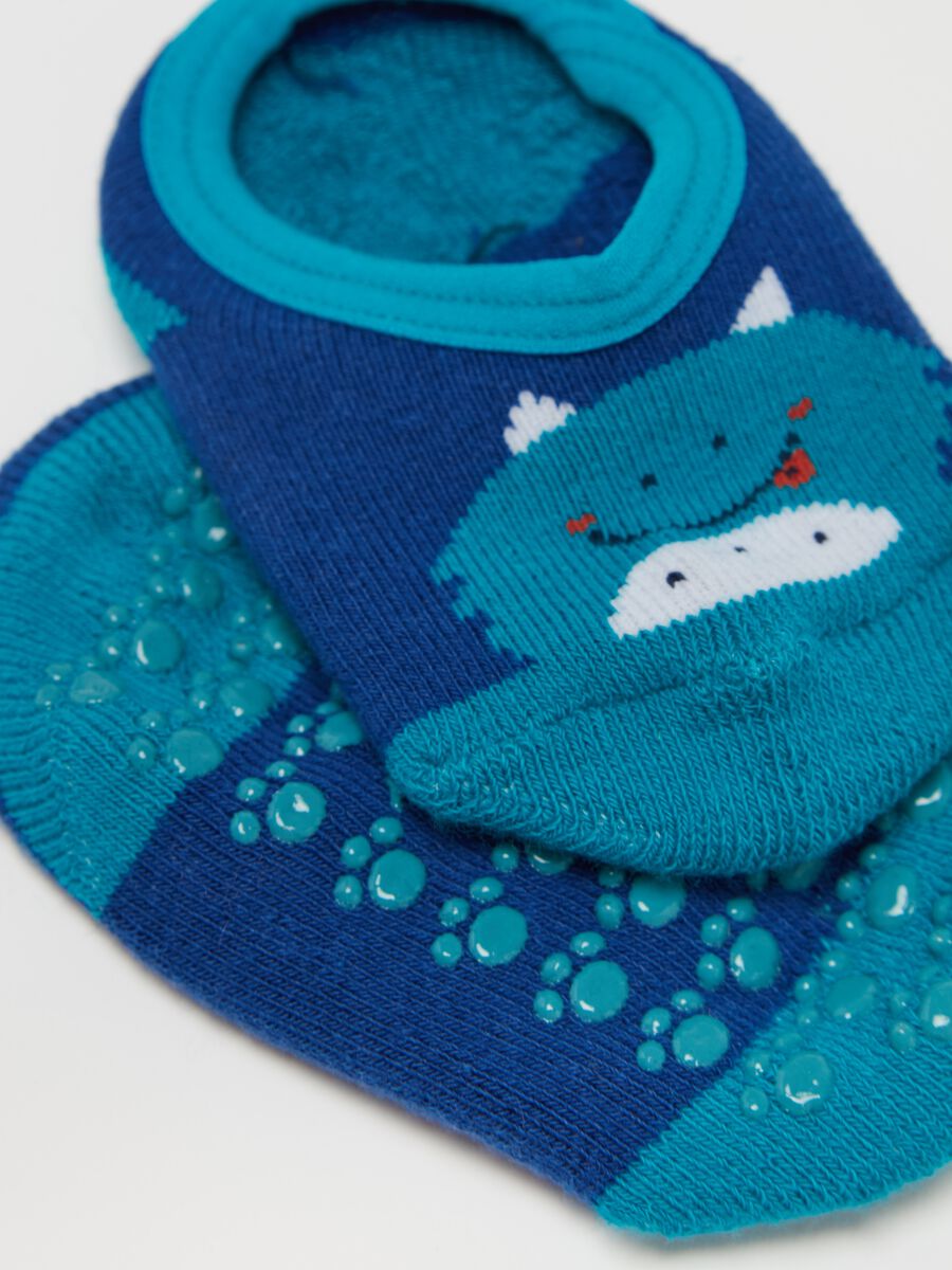 Slipper socks with monster design_2