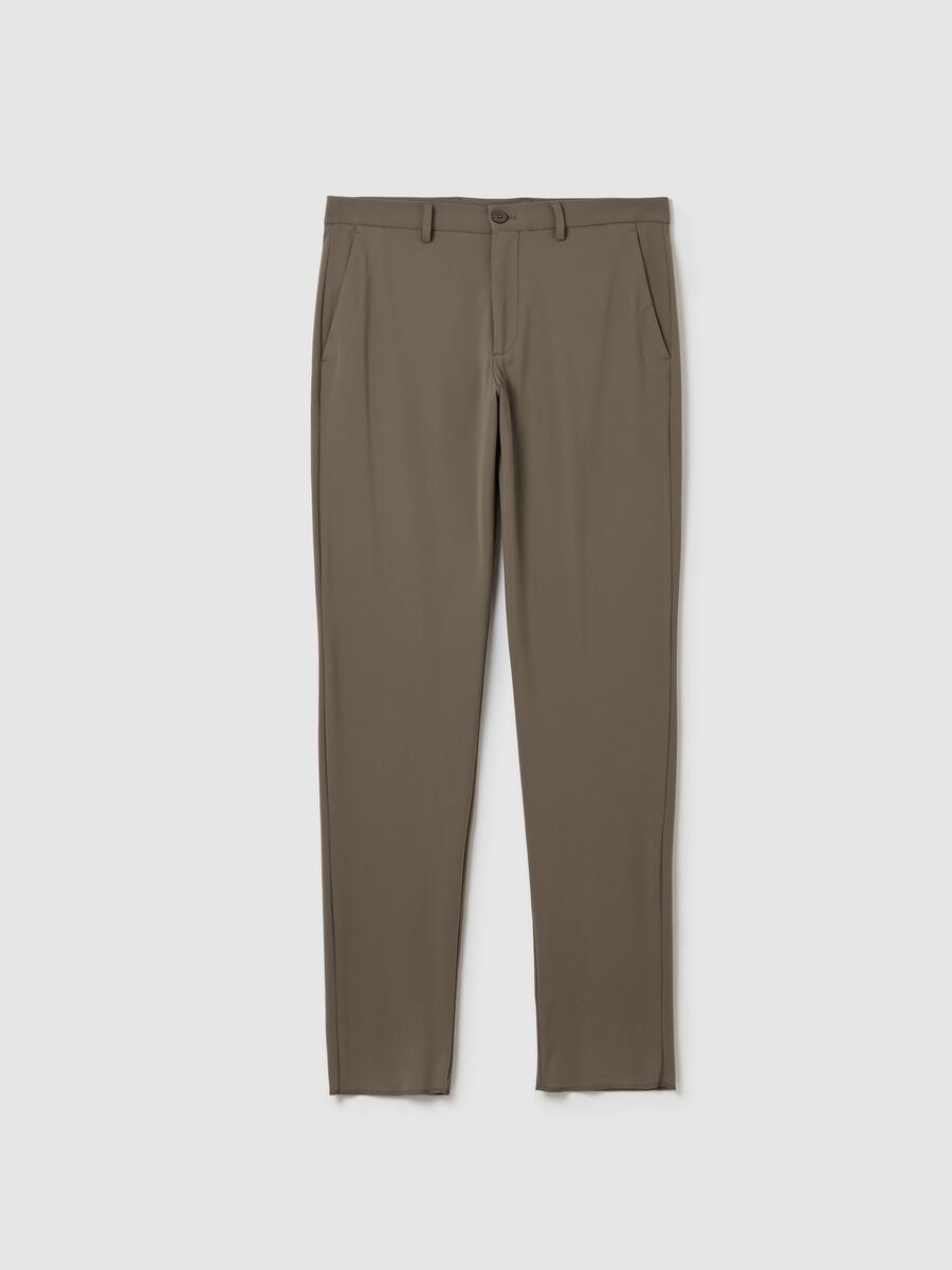 Contemporary chino trousers in technical fabric_4